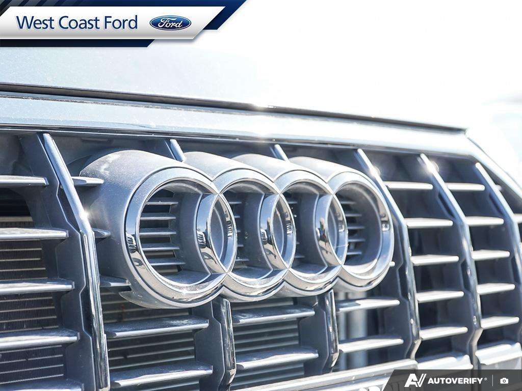 2022 Audi Q3 Progressiv 45 Quattro- S-Line, Leather, Moonroof! 2,000 cc 4 cyl thumb 9