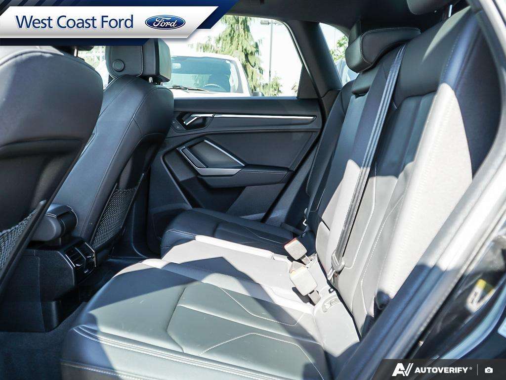 2022 Audi Q3 Progressiv 45 Quattro- S-Line, Leather, Moonroof! 2,000 cc 4 cyl thumb 13