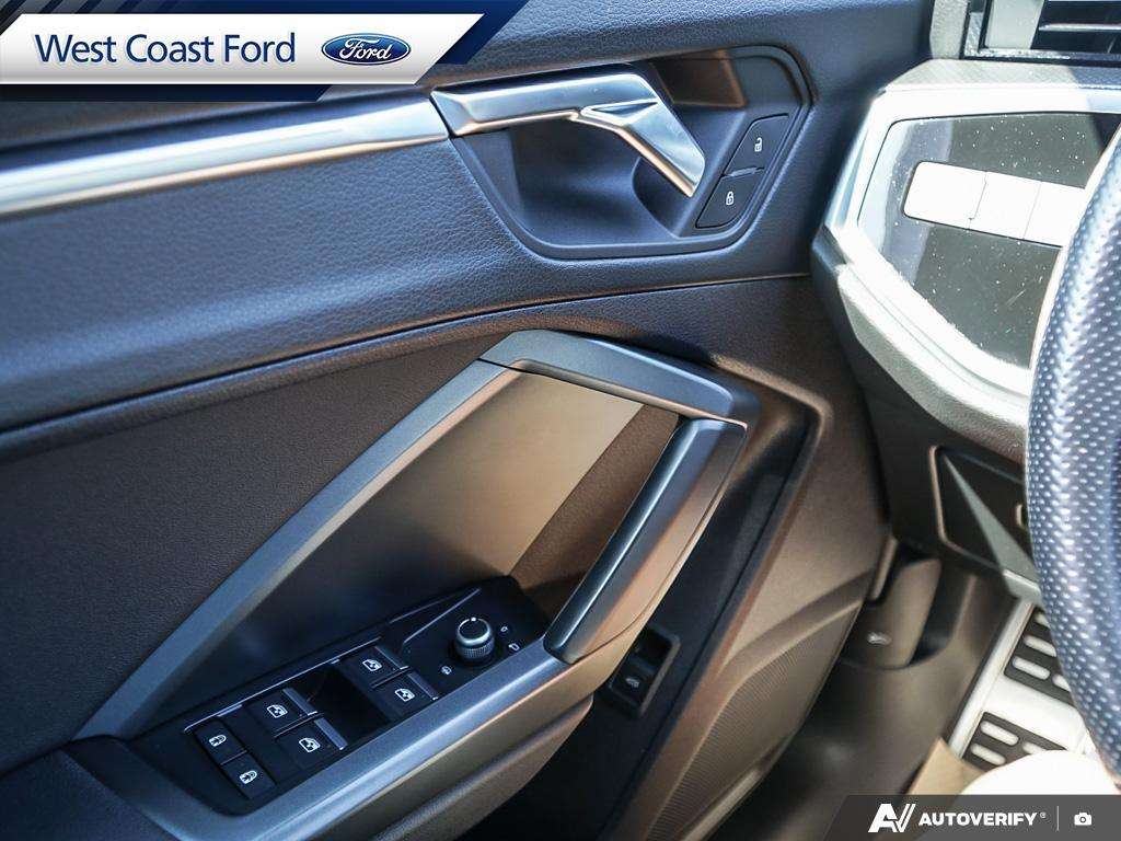 2022 Audi Q3 Progressiv 45 Quattro- S-Line, Leather, Moonroof! 2,000 cc 4 cyl thumb 21