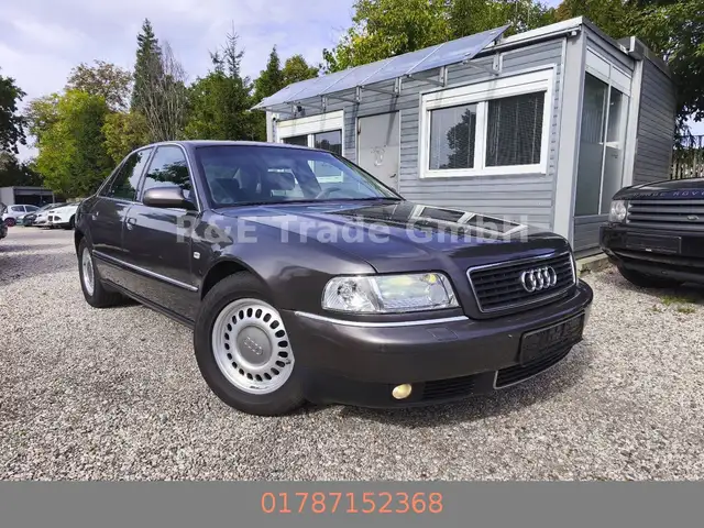 Audi A8 2.8 quattro IM ORIGINAL 1.Hand TÜV 09.2028