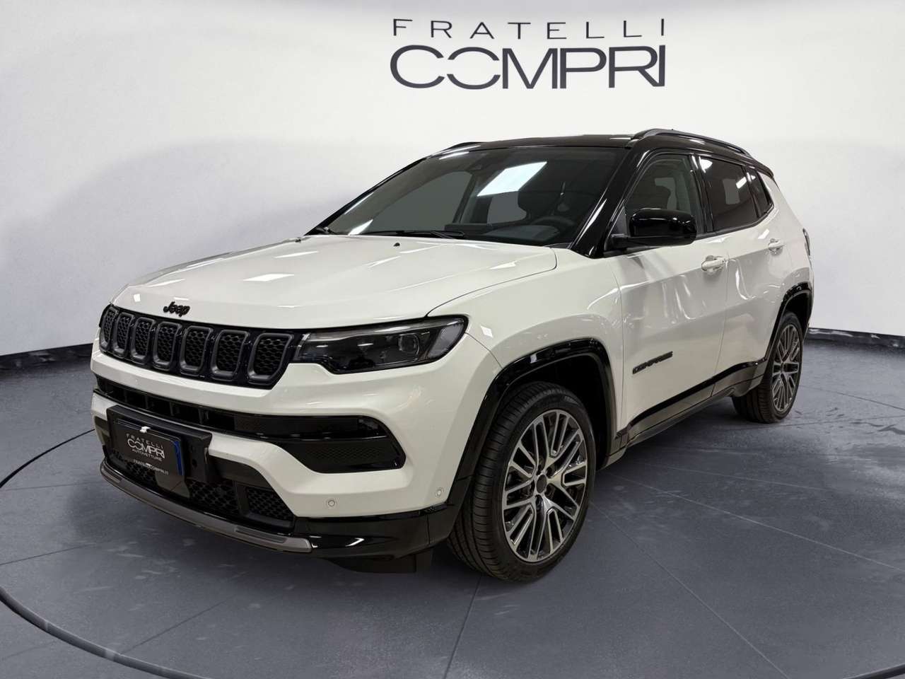 Jeep Compass 1.5 Turbo MHEV T4 96kW Summit DDCT