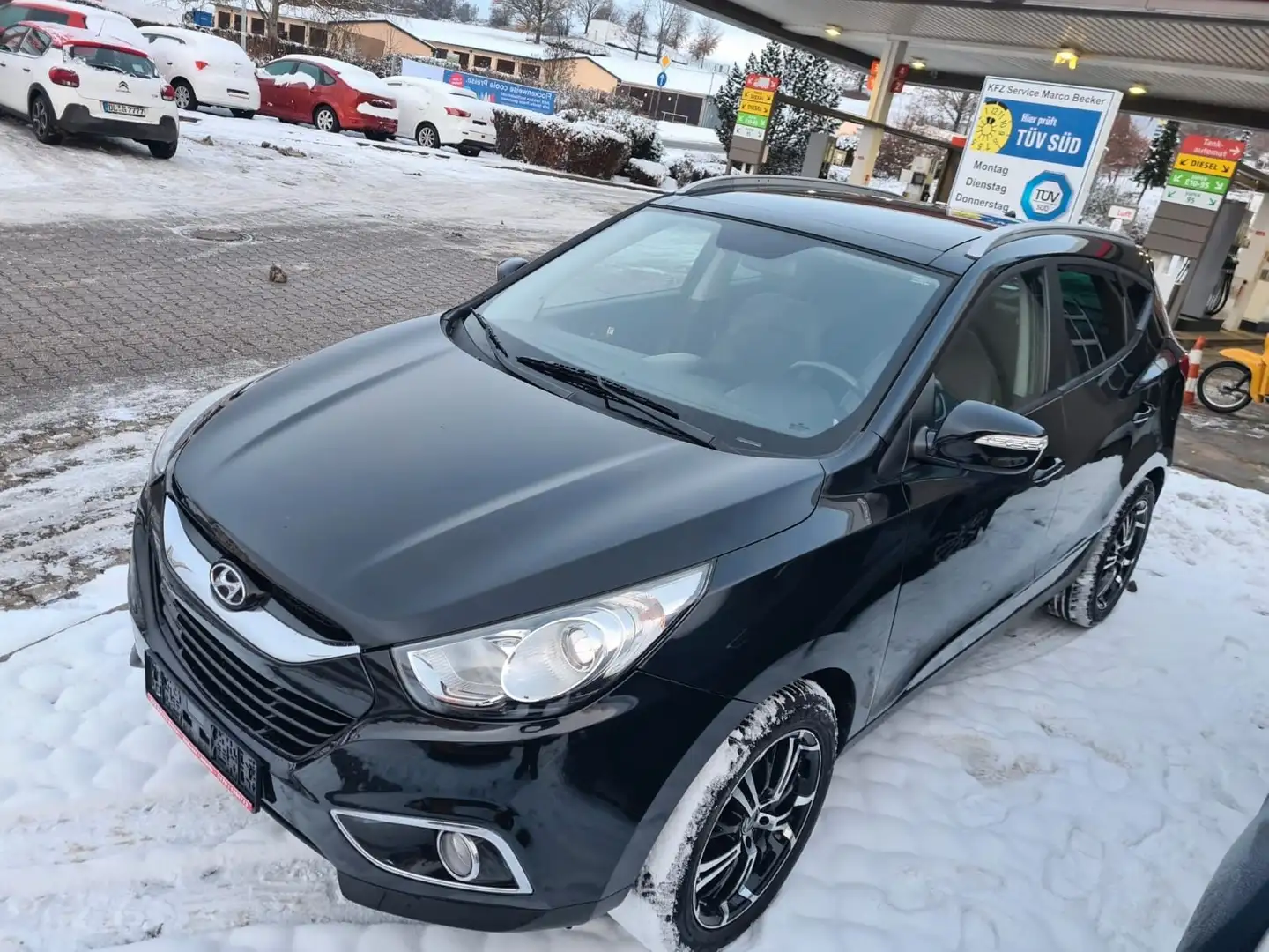 Hyundai iX35 Style 2WD 4x Sitzheiz.Leder,Glasdach Alu Schwarz - 2