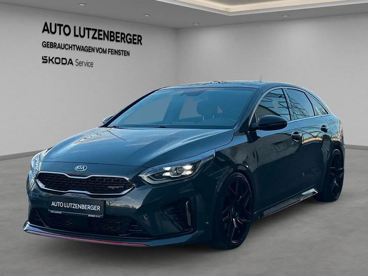 Kia ProCeed / pro_cee'd ProCeed GT 1.6 T-GDI JBL PANO Keyless SHZ WKR Grau - 1