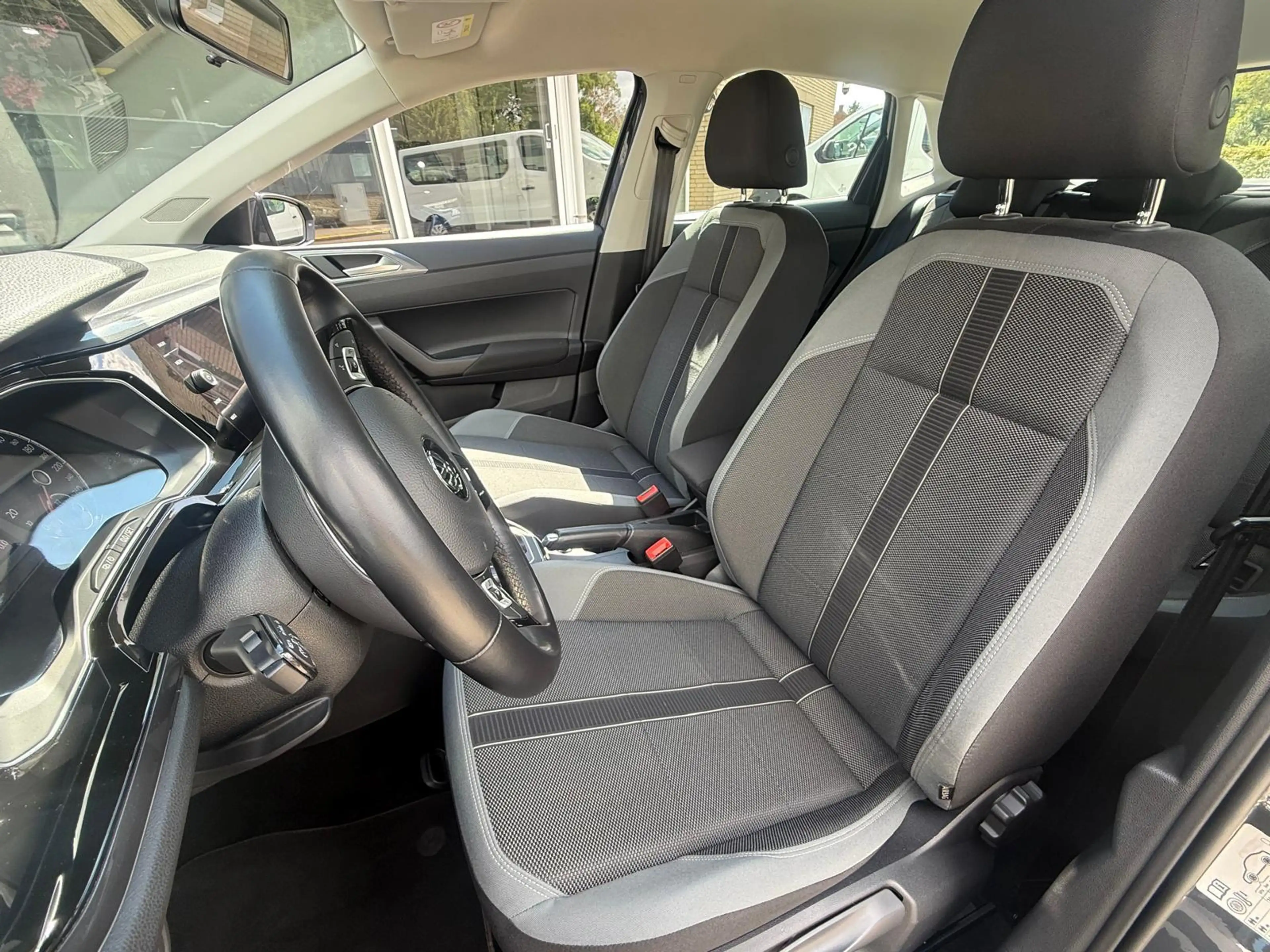 Volkswagen Polo 1.0 TSI DSG (Automaat) 95pk -Stoelverwarming-DAB-P — photo 3