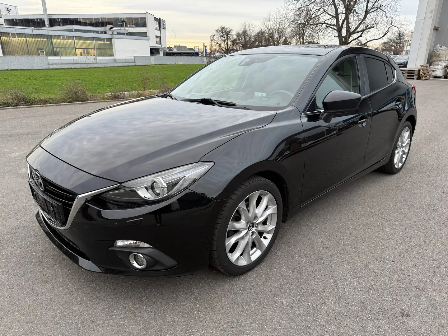 Mazda 3 Sport G120 Revolution BOSE 8-fach Alu Schwarz - 1