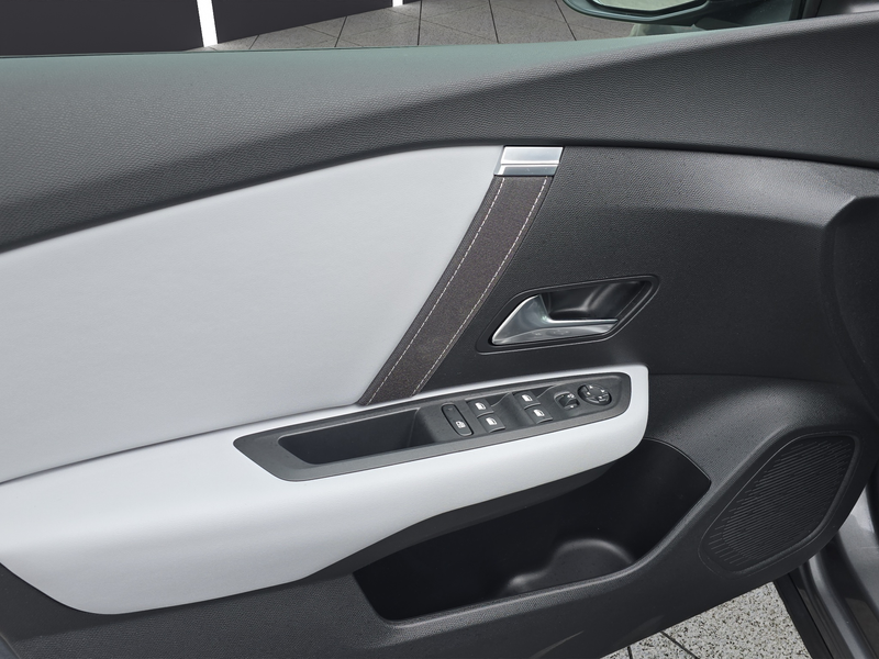 Citroen C4 1.2 Mild-Hybrid 145 Max (EURO 6e) — photo 11