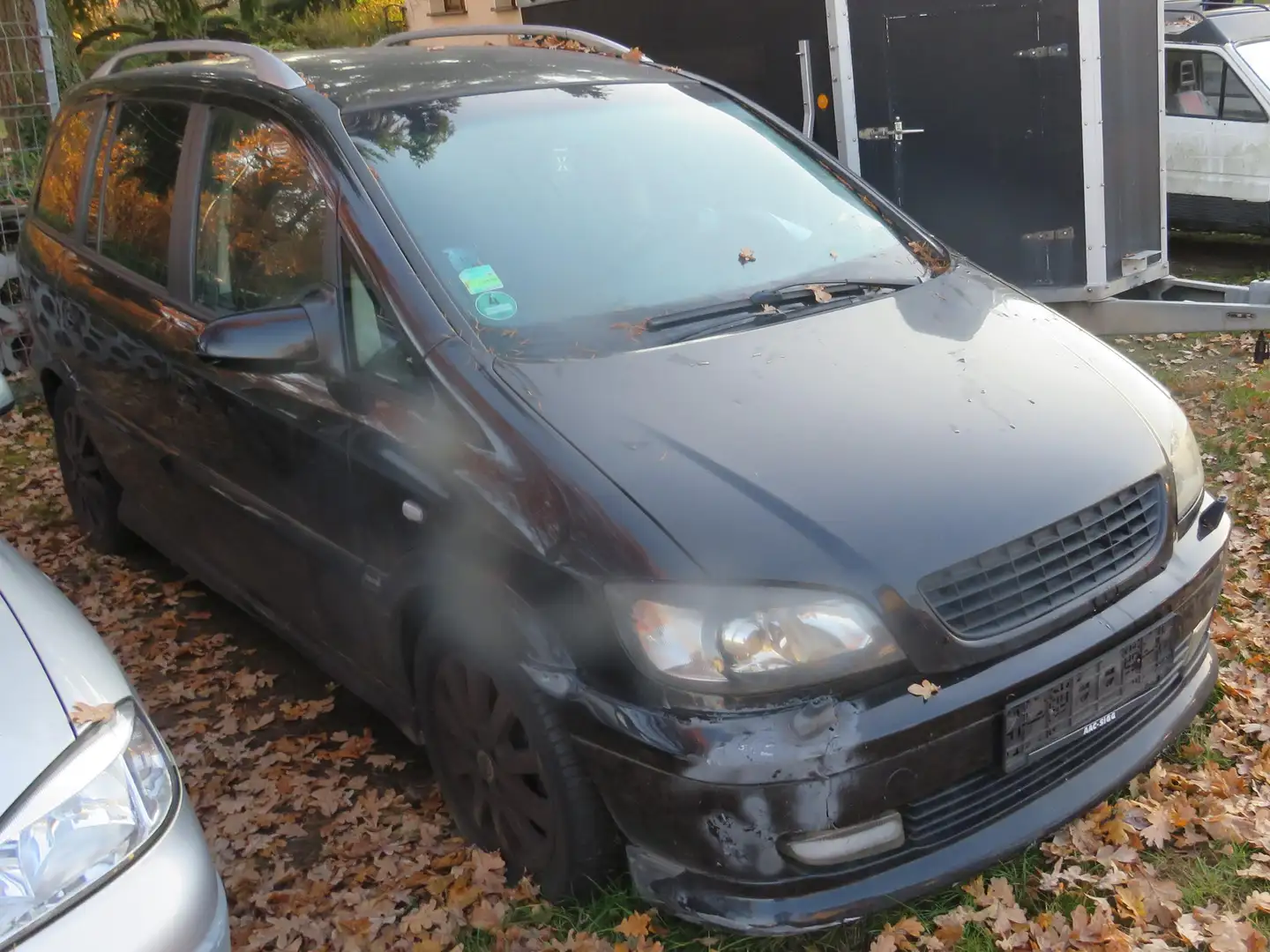 Opel Zafira Zafira 2.2 DTI Selection Executive Schwarz - 1