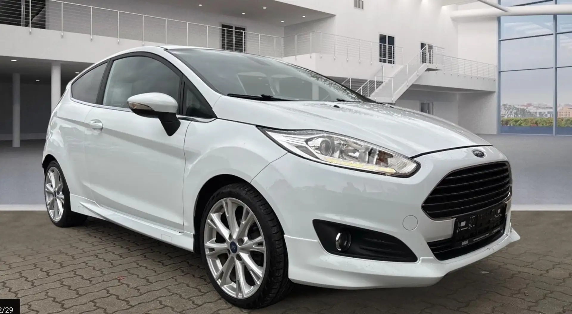 Ford Fiesta Titanium*8xReifen*Kamera*Navi*Garantie Blanc - 1