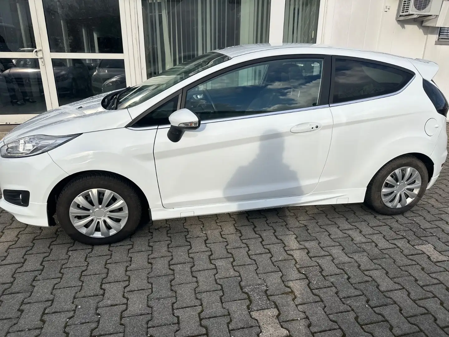 Ford Fiesta Titanium*8xReifen*Kamera*Navi*Garantie Weiß - 2