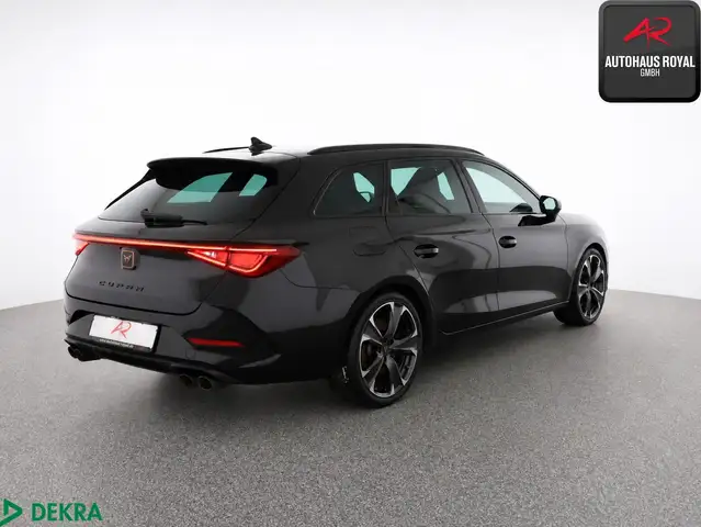 Cupra Leon view 5