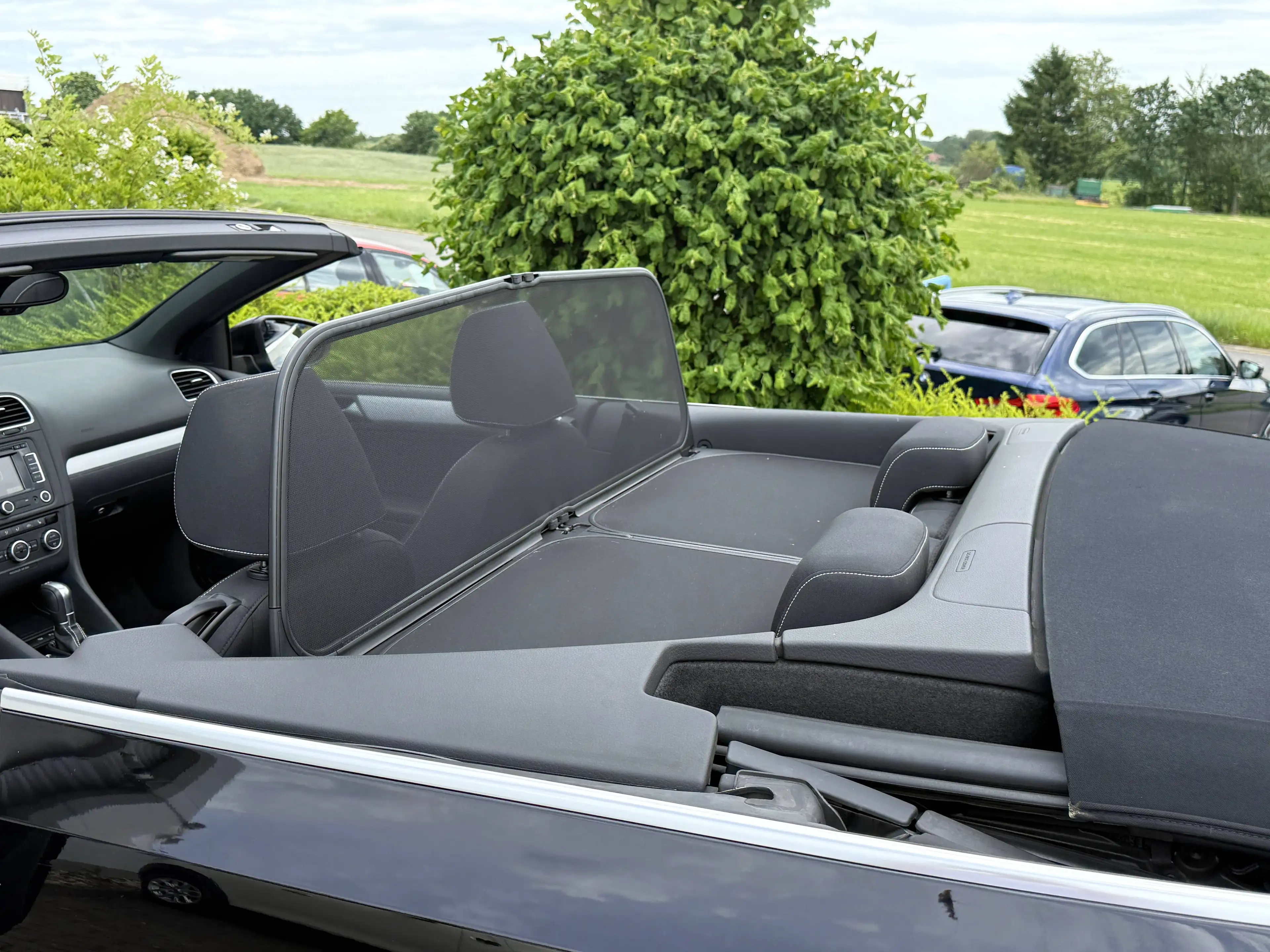 Volkswagen Golf Cabriolet 1.4 TSI Cup DSG Xenon Sportsitze Navi — photo 12