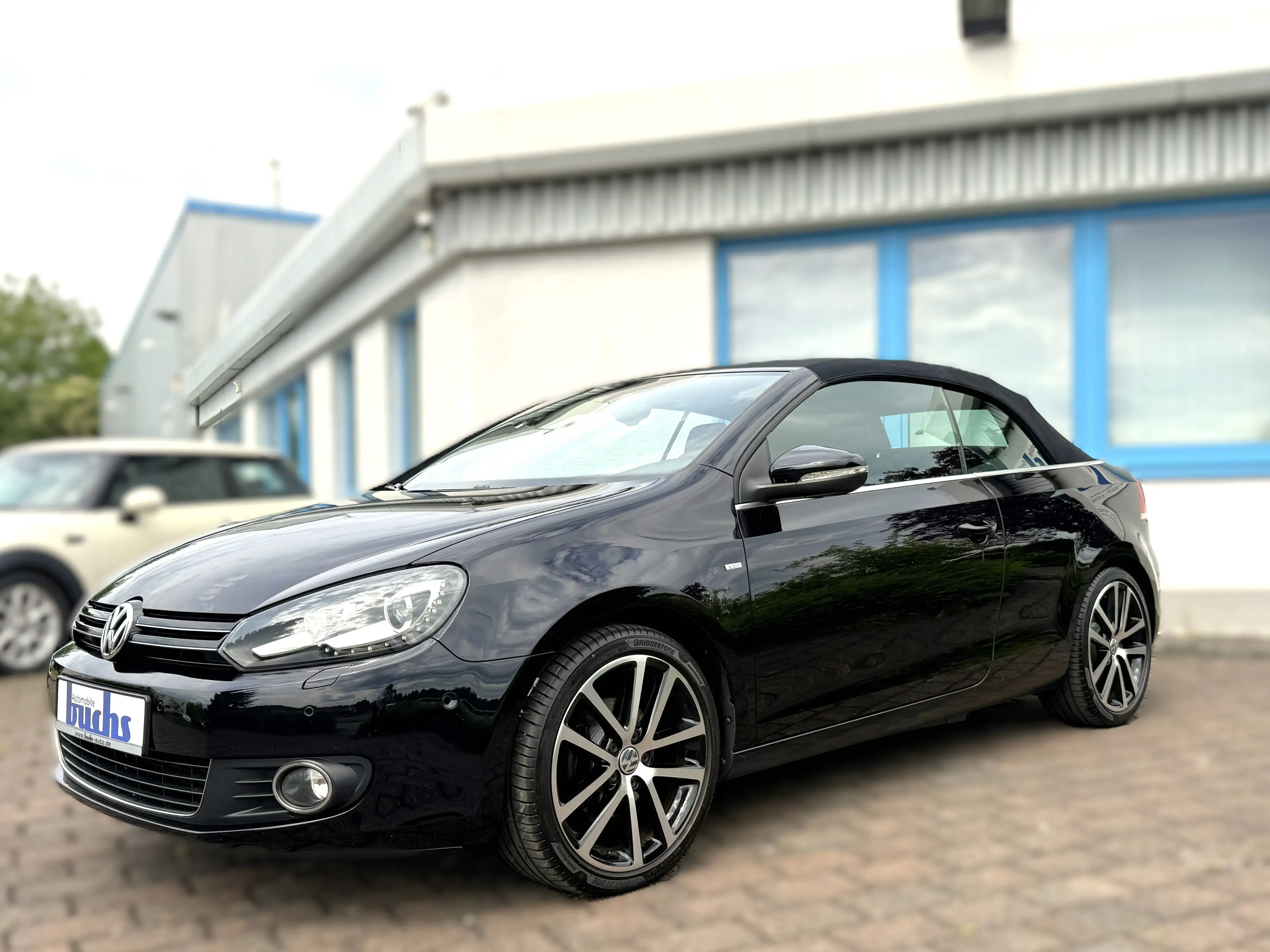 Volkswagen Golf Cabriolet 1.4 TSI Cup DSG Xenon Sportsitze Navi — photo 3