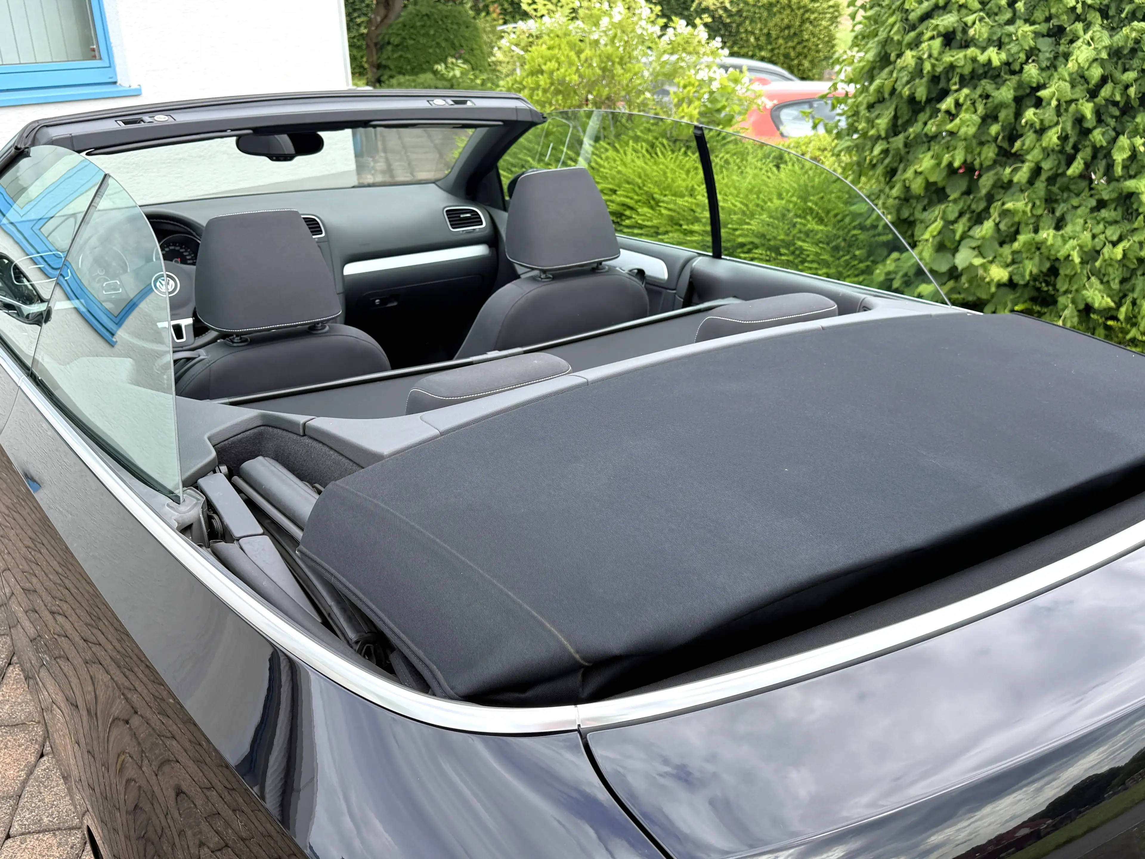 Volkswagen Golf Cabriolet 1.4 TSI Cup DSG Xenon Sportsitze Navi — photo 8