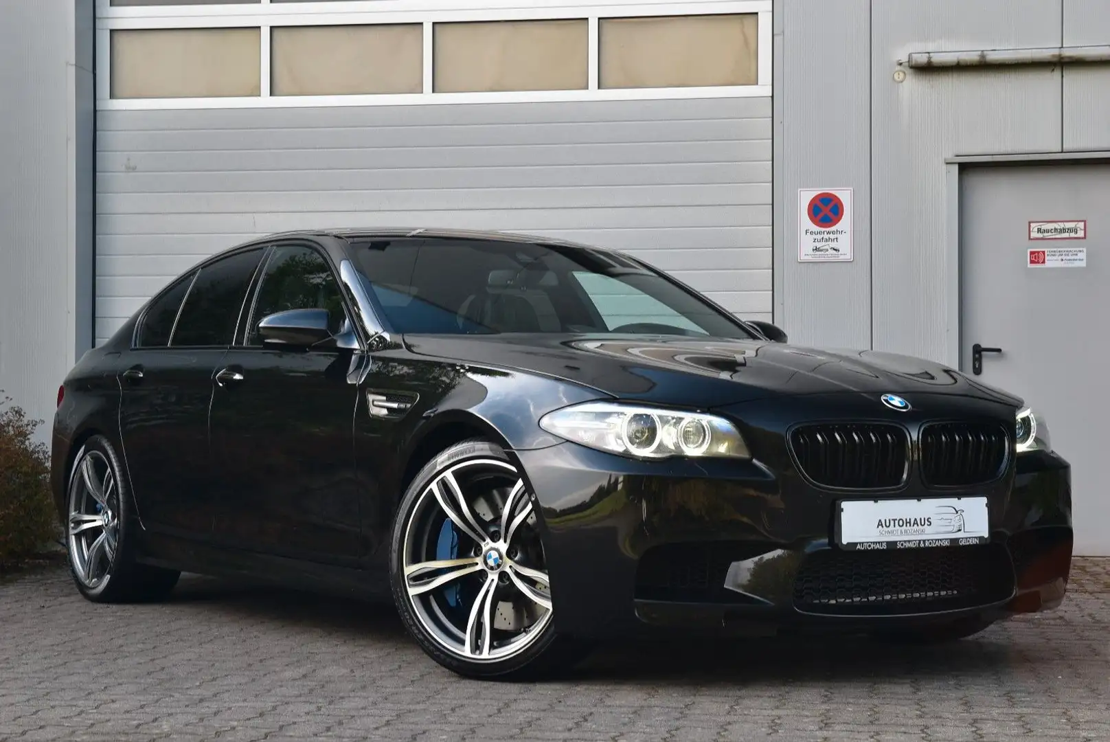 BMW M5 LCI Bang&Olufsen Alcantra Himmel Sitz.Belüftu Noir - 1