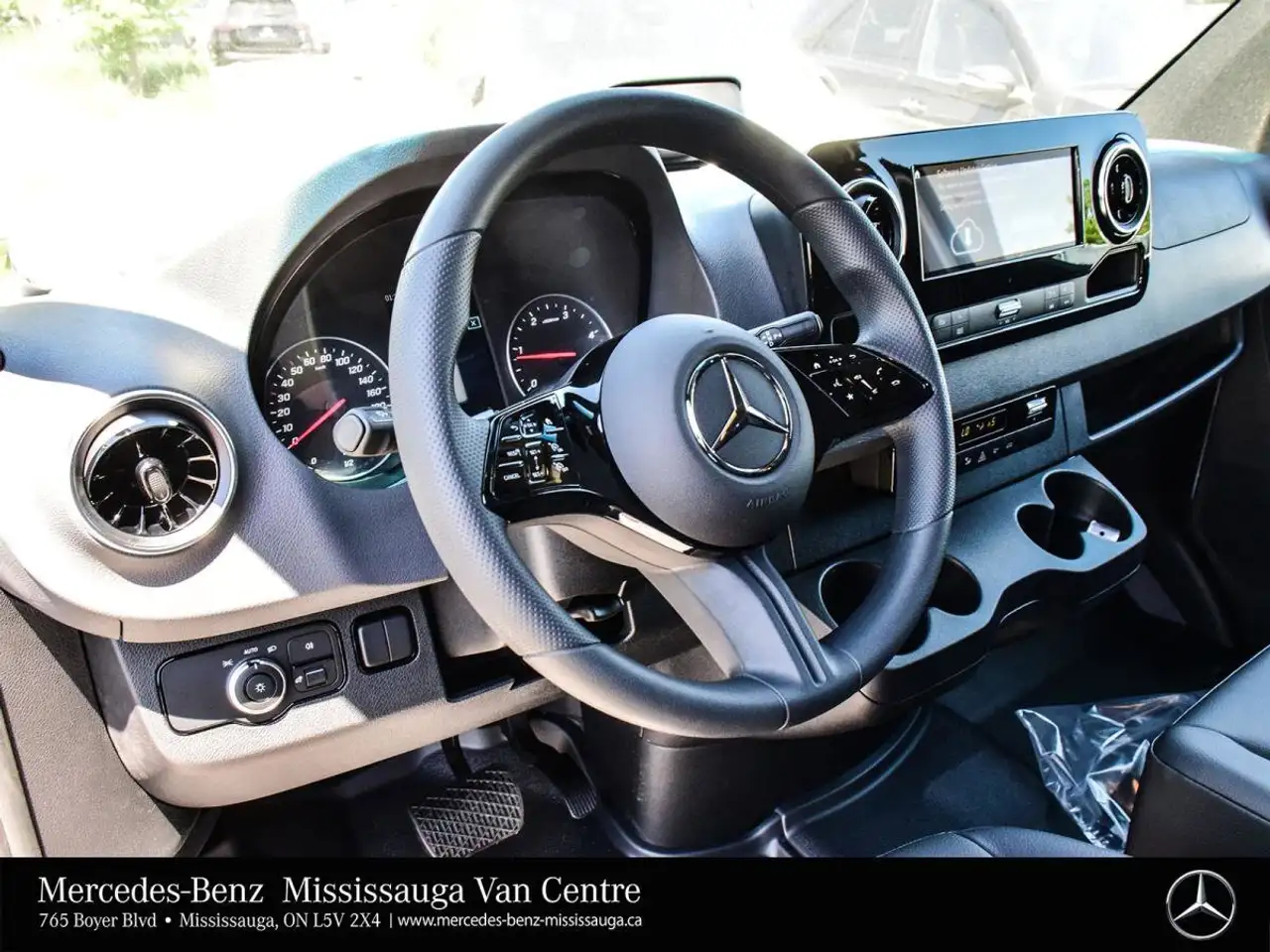 Mercedes-Benz Sprinter снимка Mercedes-Benz Sprinter