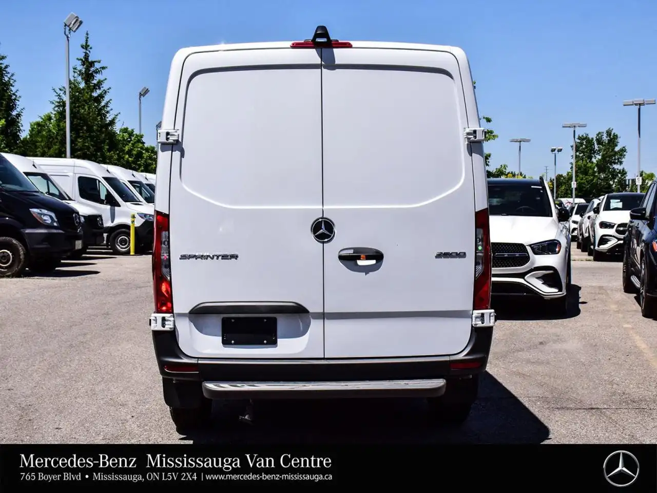 Mercedes-Benz Sprinter снимка Mercedes-Benz Sprinter