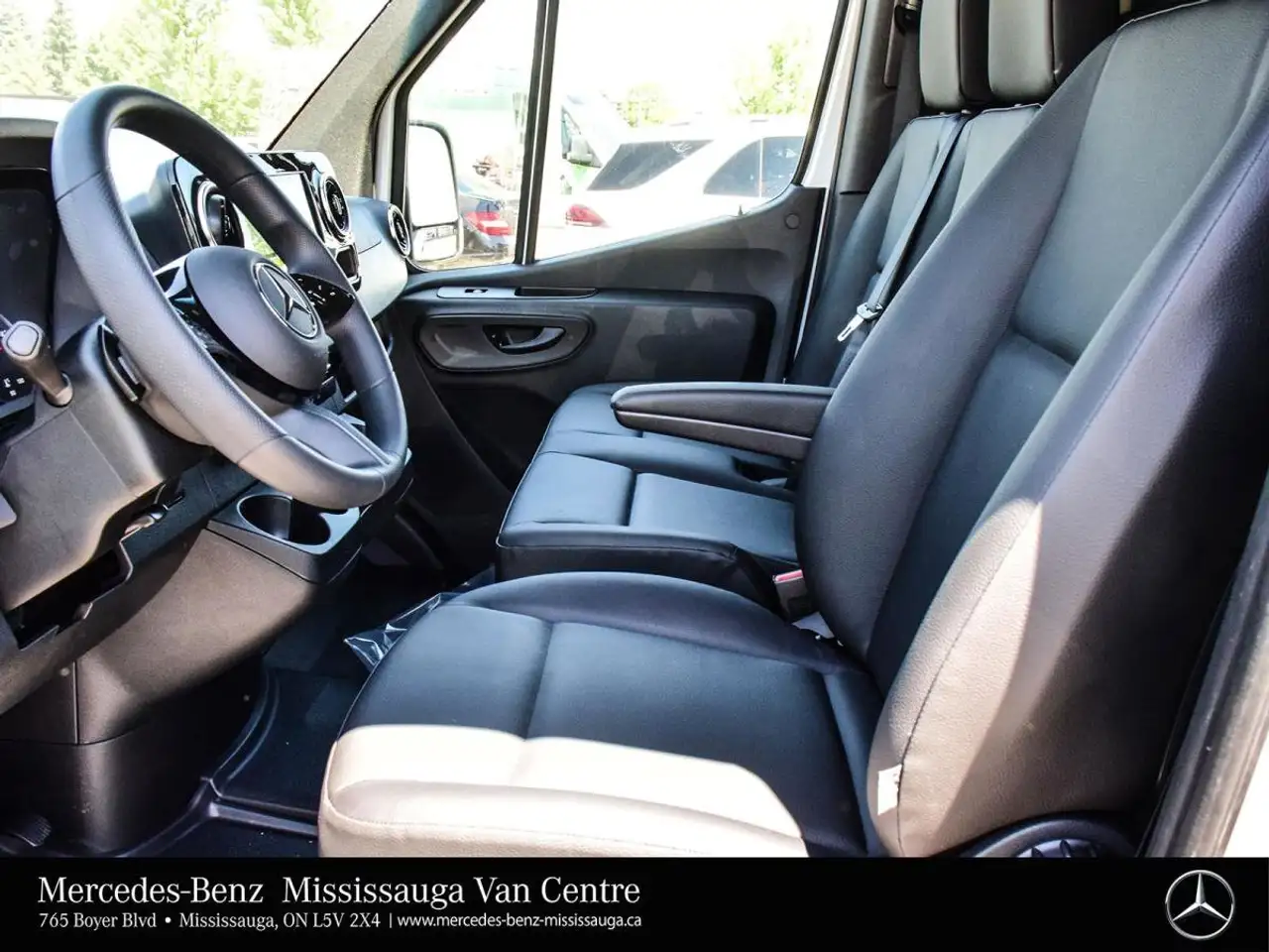 Mercedes-Benz Sprinter снимка Mercedes-Benz Sprinter