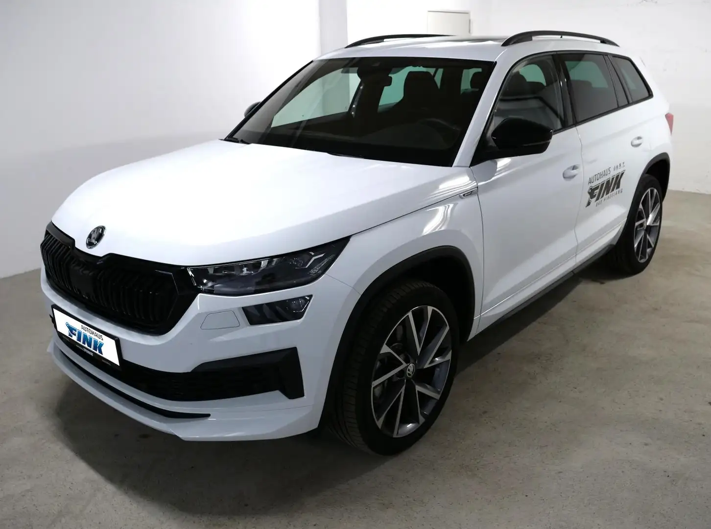 Skoda Kodiaq 2.0 TDI Sportline 4x4 AHK Pano Standheiz. Wit - 1