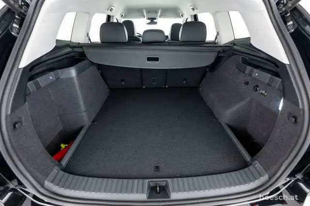 Volkswagen Tayron view 9
