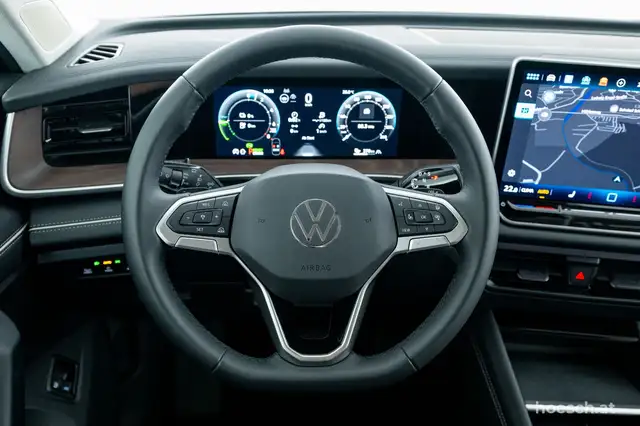 Volkswagen Tayron view 6