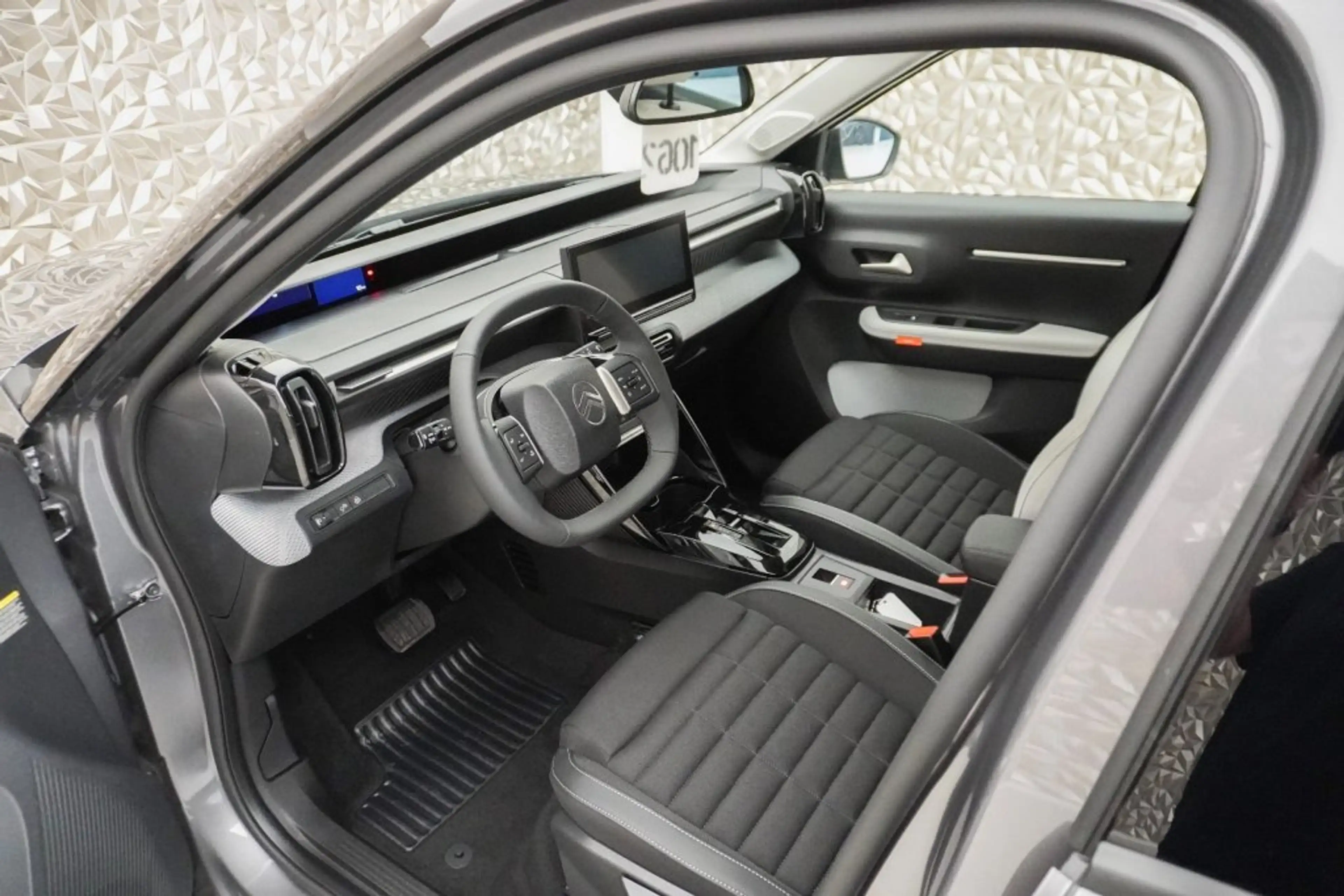 Citroen C3 Hybrid 110PS Automatik MAX — photo 8