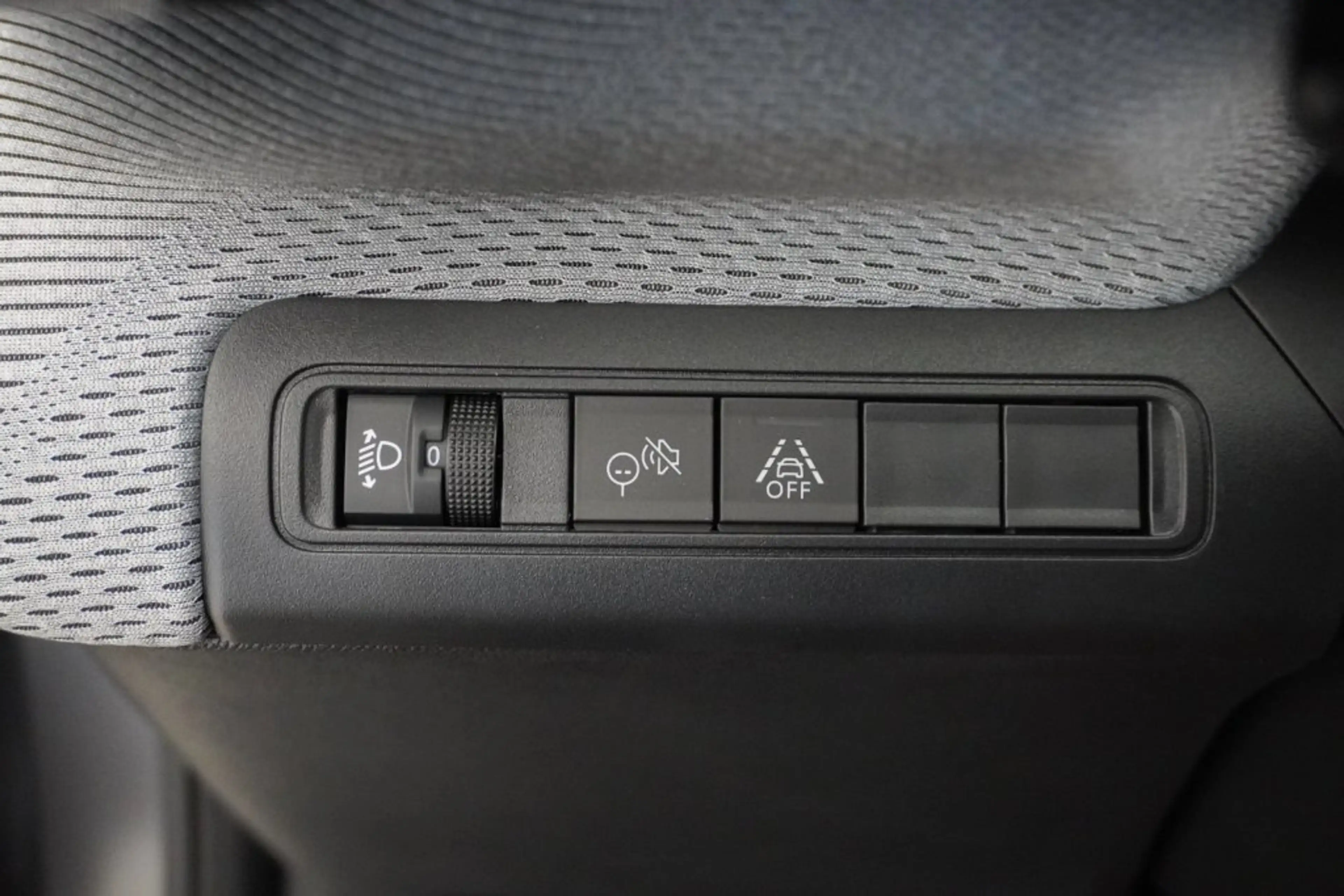 Citroen C3 Hybrid 110PS Automatik MAX — photo 12