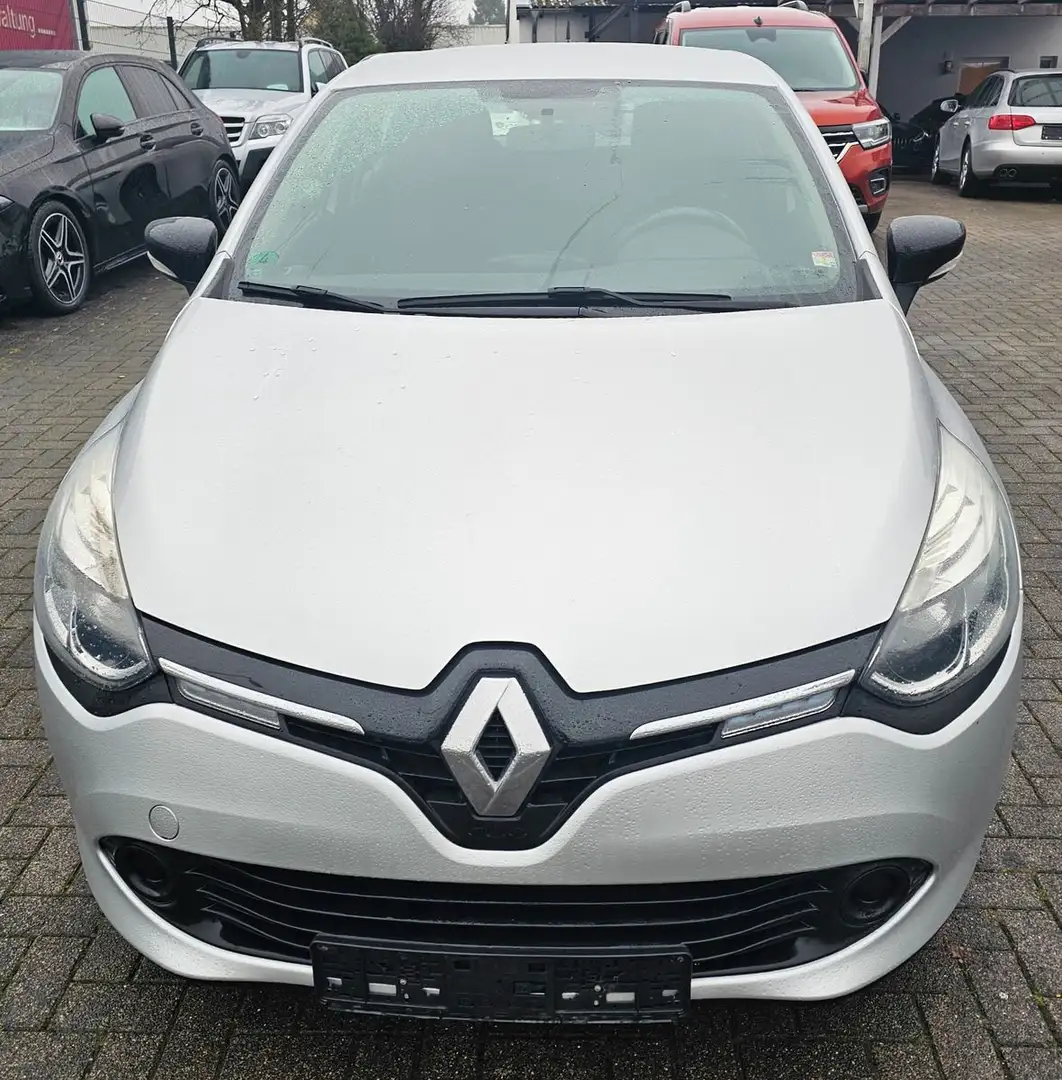 Renault Clio IV Limited Silber - 2