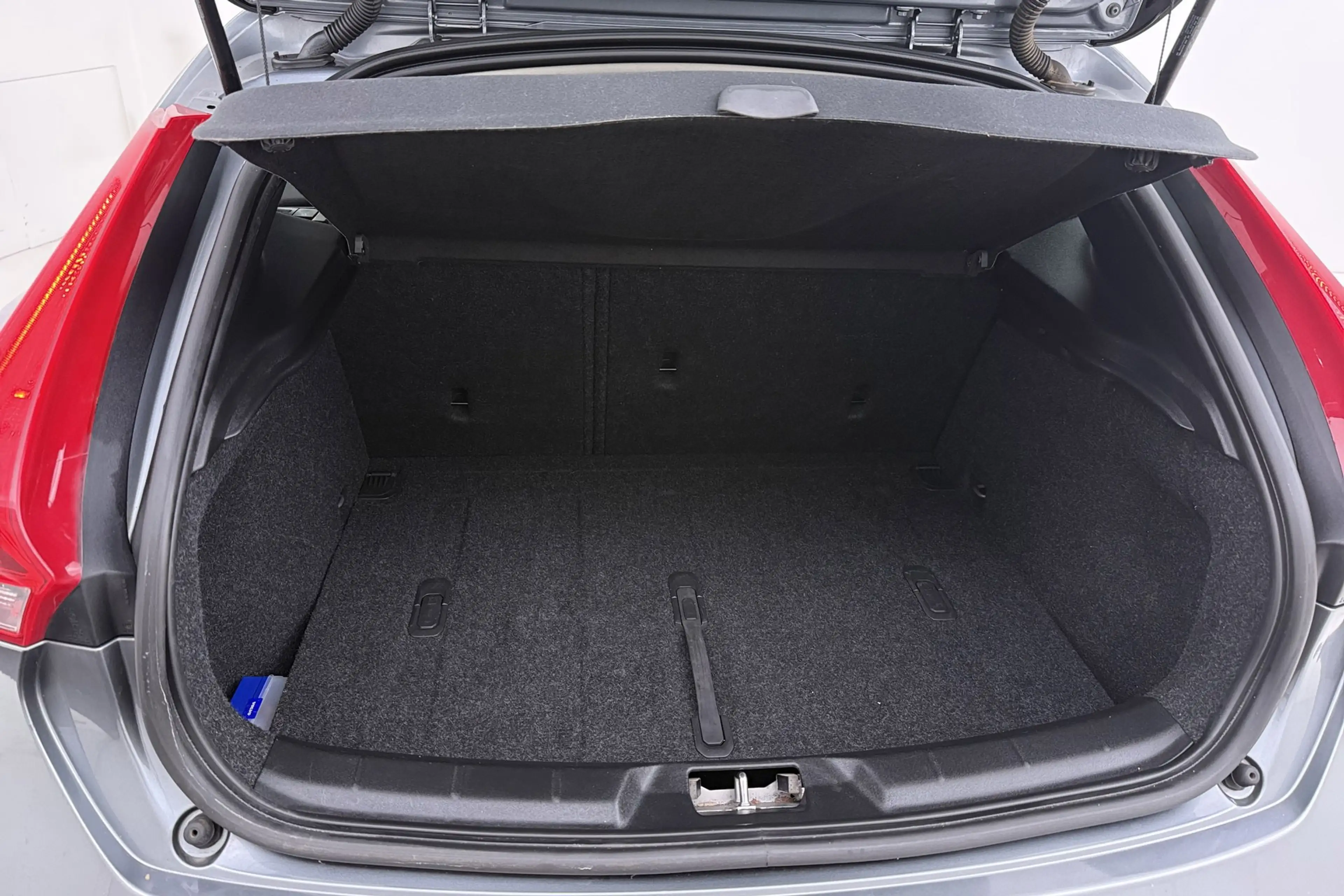 Volvo V40 2.0 T3 Nordic+ | Org NL | 51.000 KM!!! | Xenon | S — photo 40