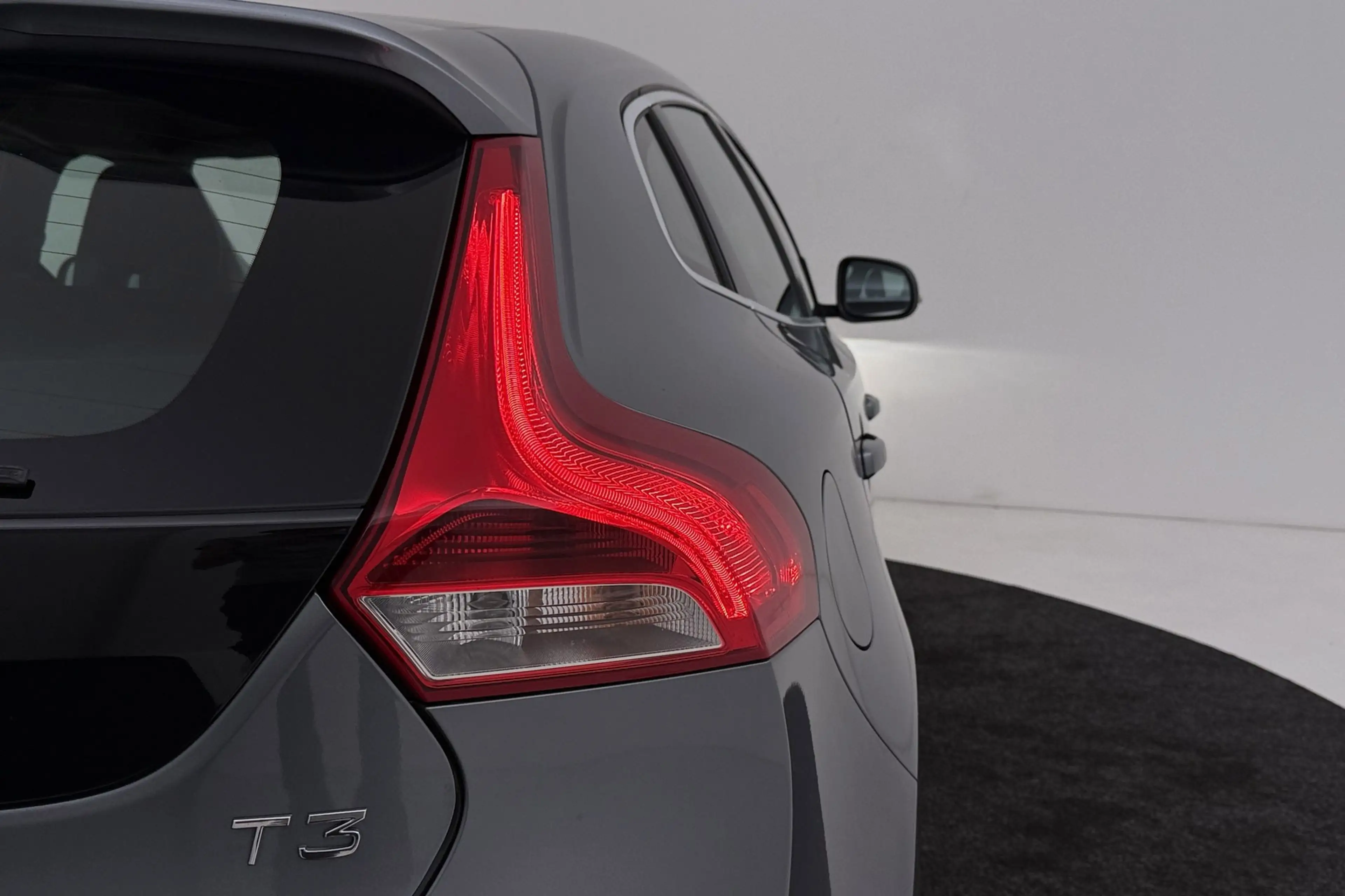 Volvo V40 2.0 T3 Nordic+ | Org NL | 51.000 KM!!! | Xenon | S — photo 39