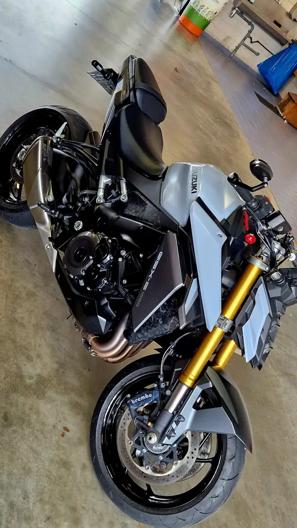 Suzuki GSX-S 1000 Grijs - 2