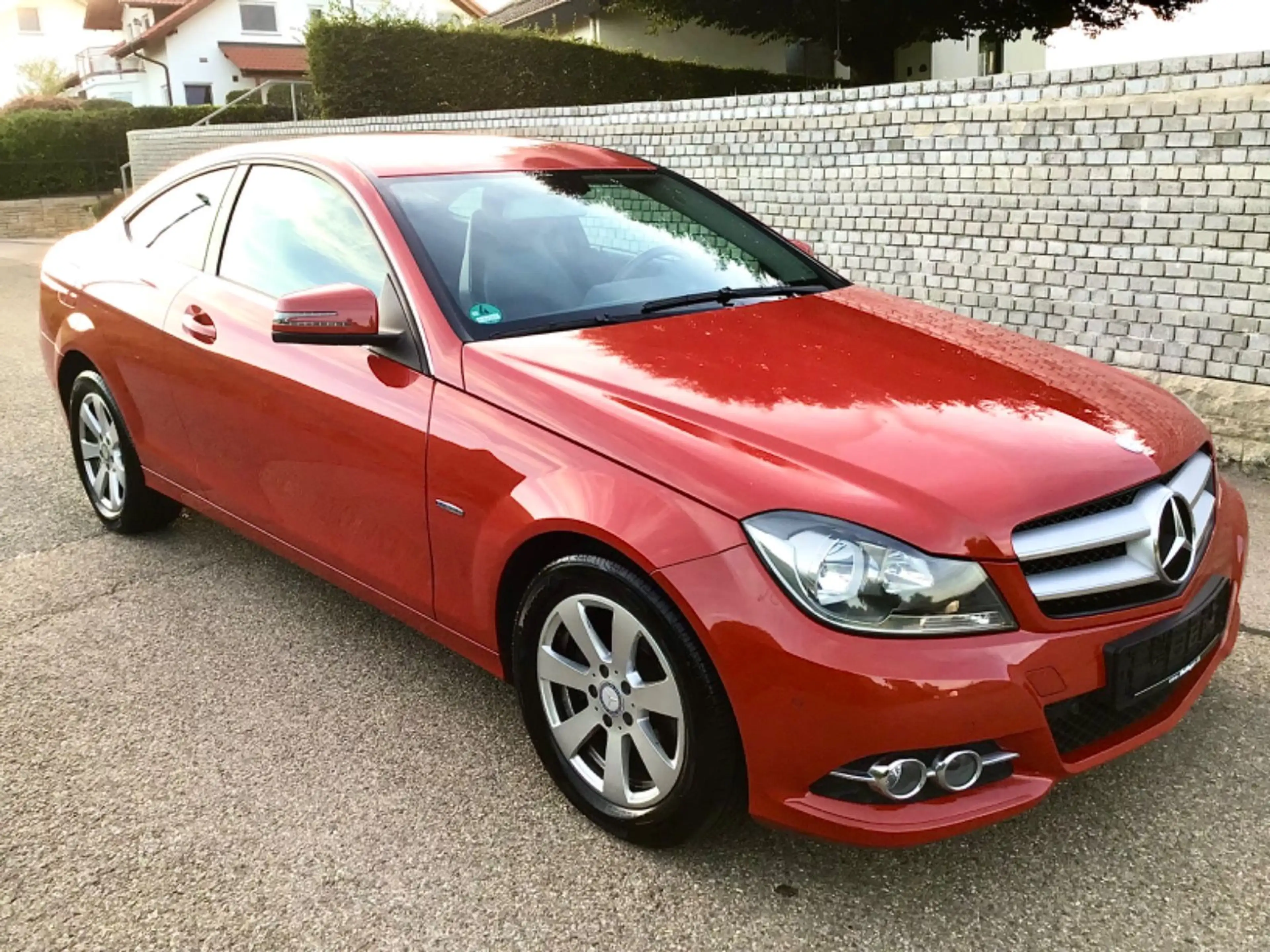 Mercedes-Benz C 180 CGI Coupe BlueEff.-1 Hd*8 fach Alu bereift