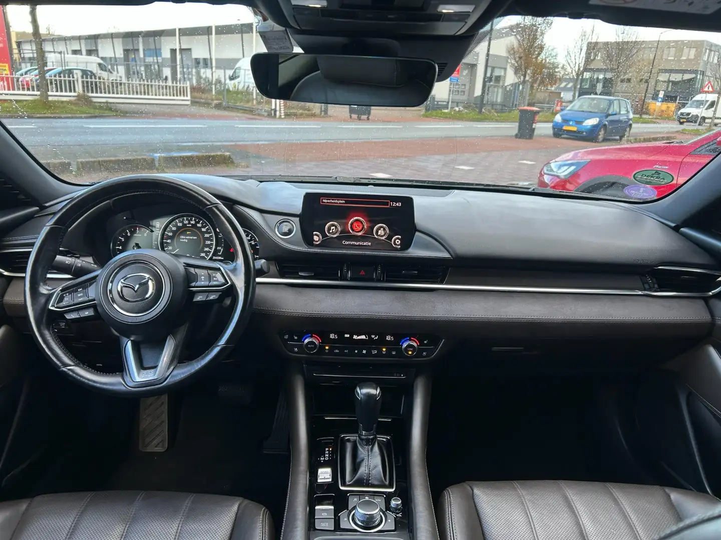 Mazda 6 Sportbreak 2.0 SkyActiv-G 165 Signature AUT|NAV|AC Grijs - 2