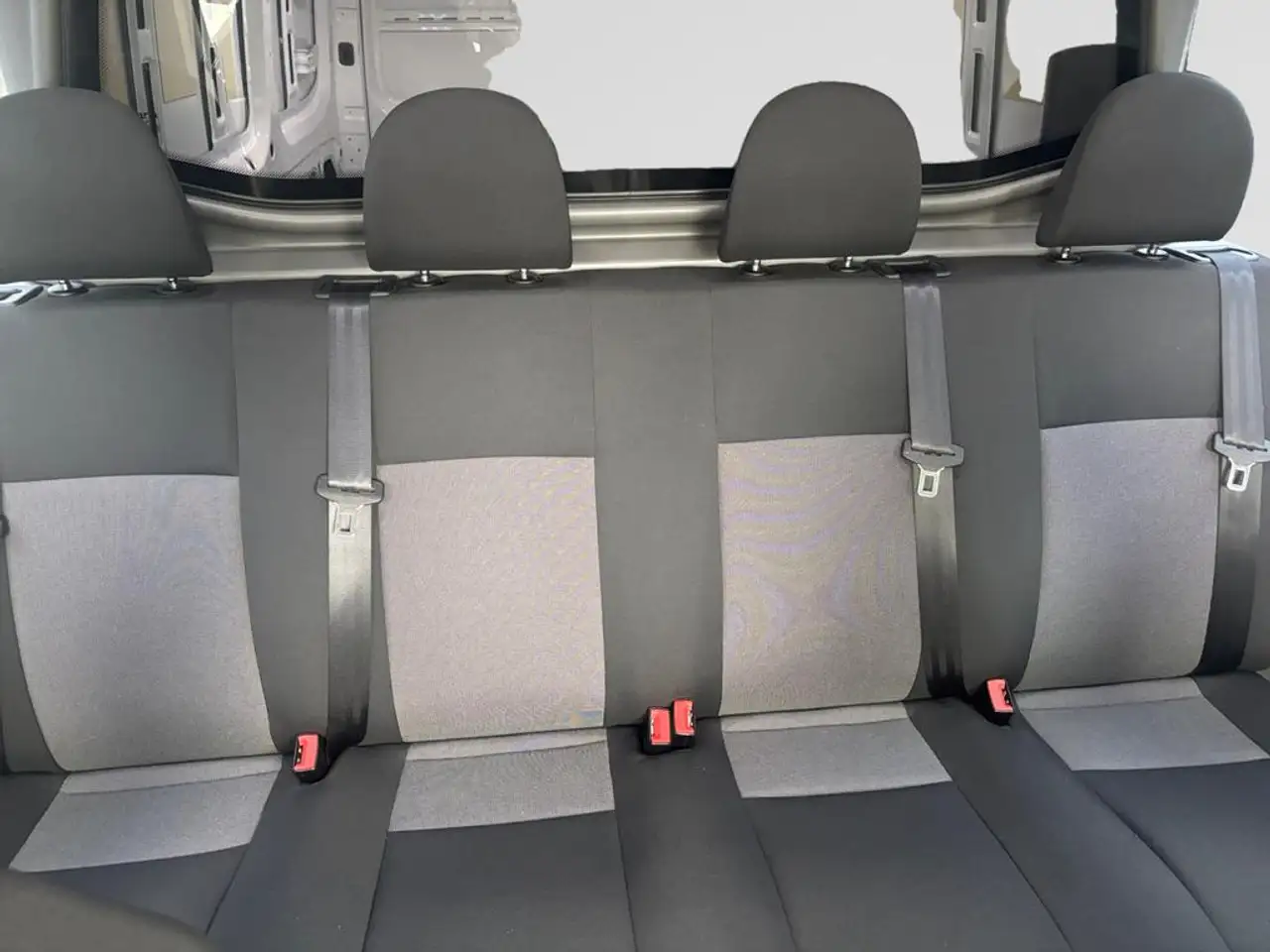 Volkswagen Crafter L4H3 4490 mm 2.0 TDI 140 PK FWD 14