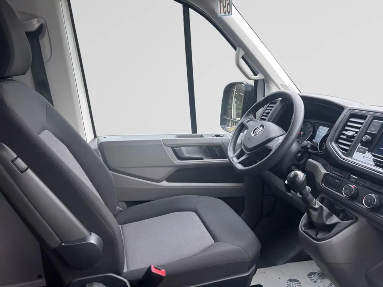 Volkswagen Crafter L4H3 4490 mm 2.0 TDI 140 PK FWD 3