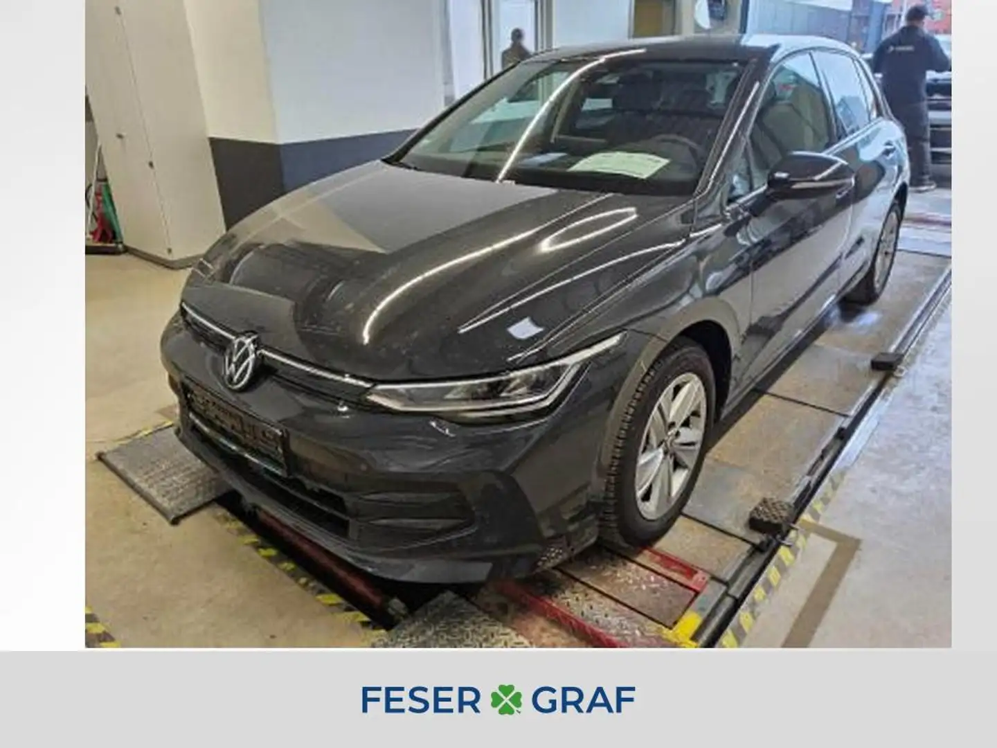 Volkswagen Golf Life 1.5 eTSI DSG/LED/Rear View/SHZ+LRHZ Grau - 1