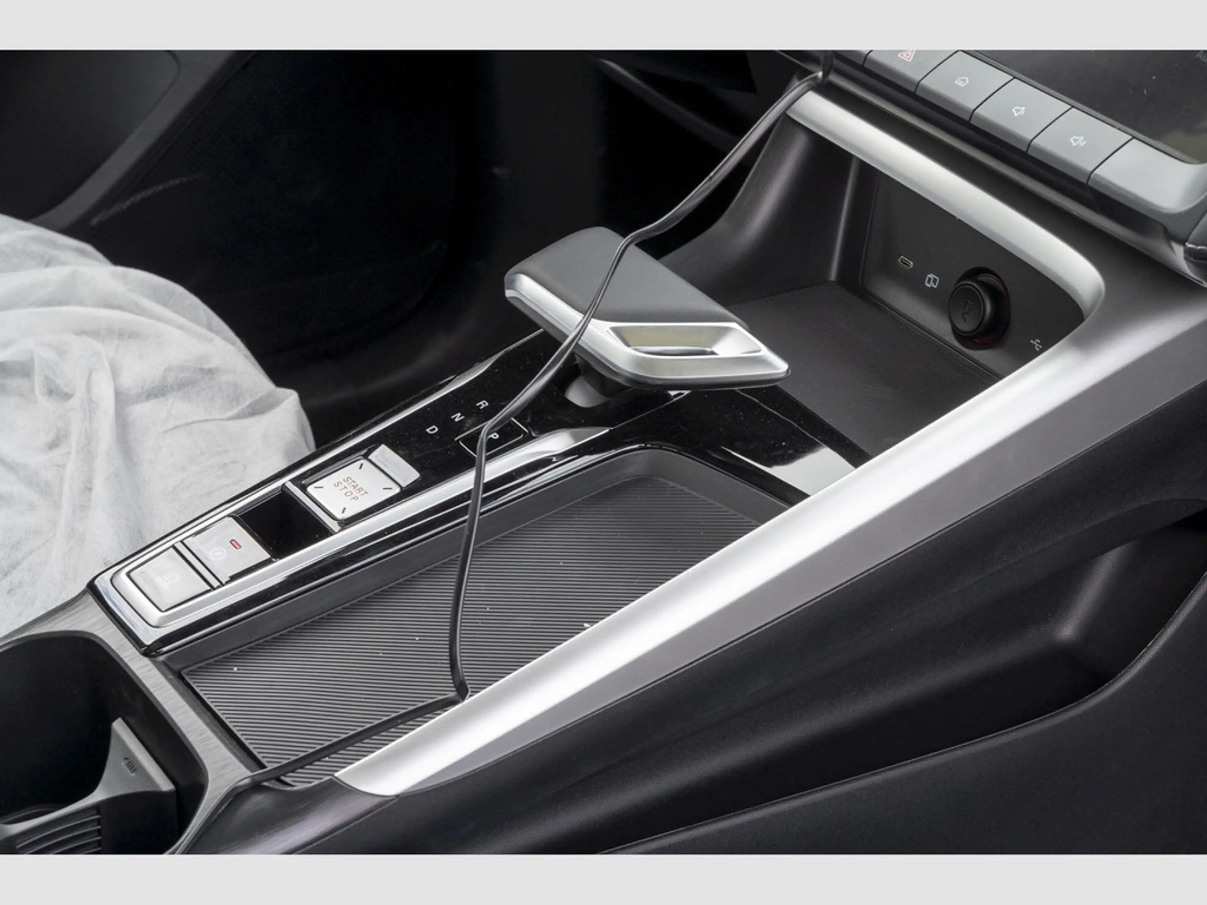 MG ZS Hybrid+ Luxury 145kW inkl. 2000€ Tankguthaben — photo 10
