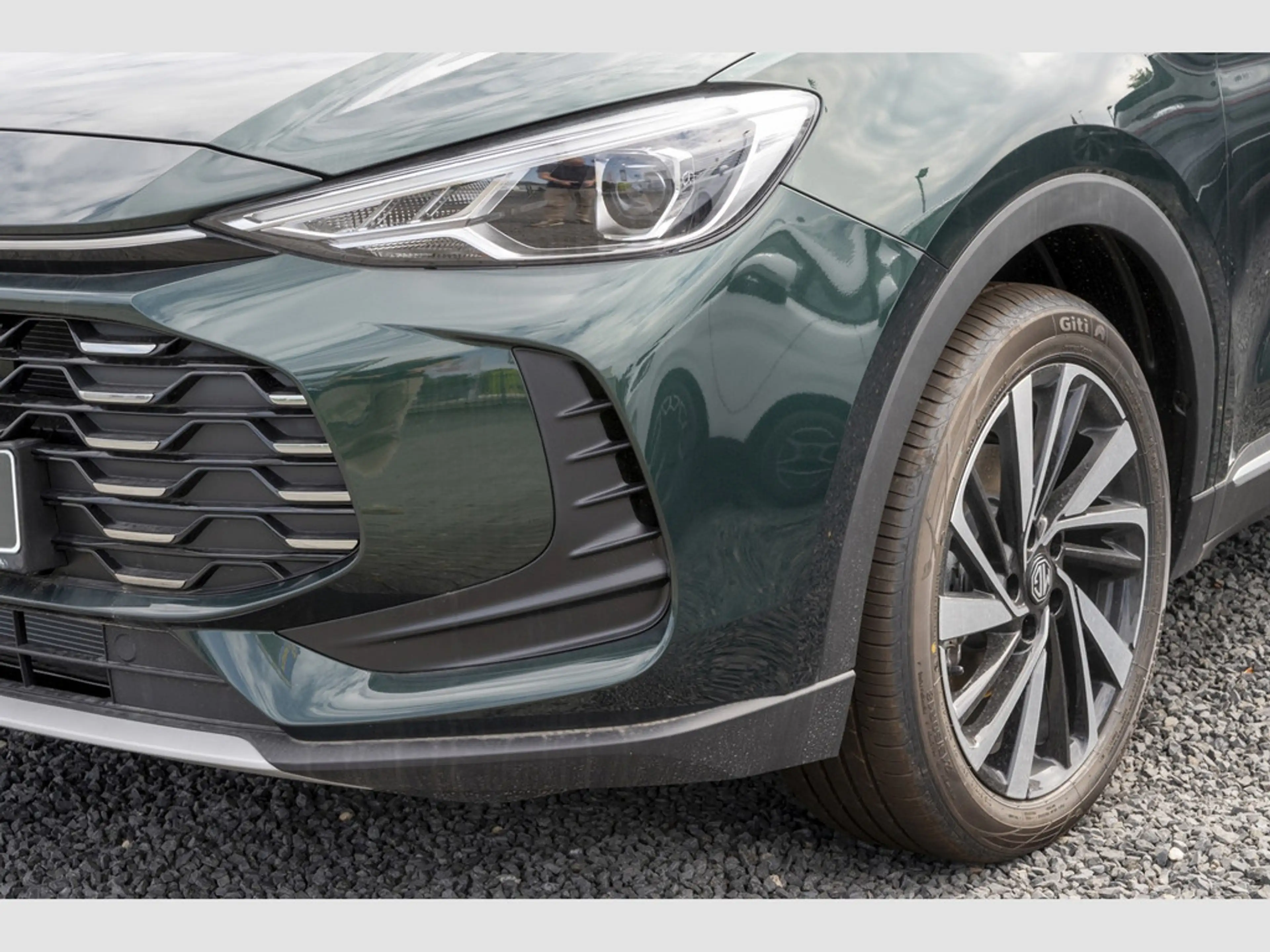MG ZS Hybrid+ Luxury 145kW inkl. 2000€ Tankguthaben — photo 6