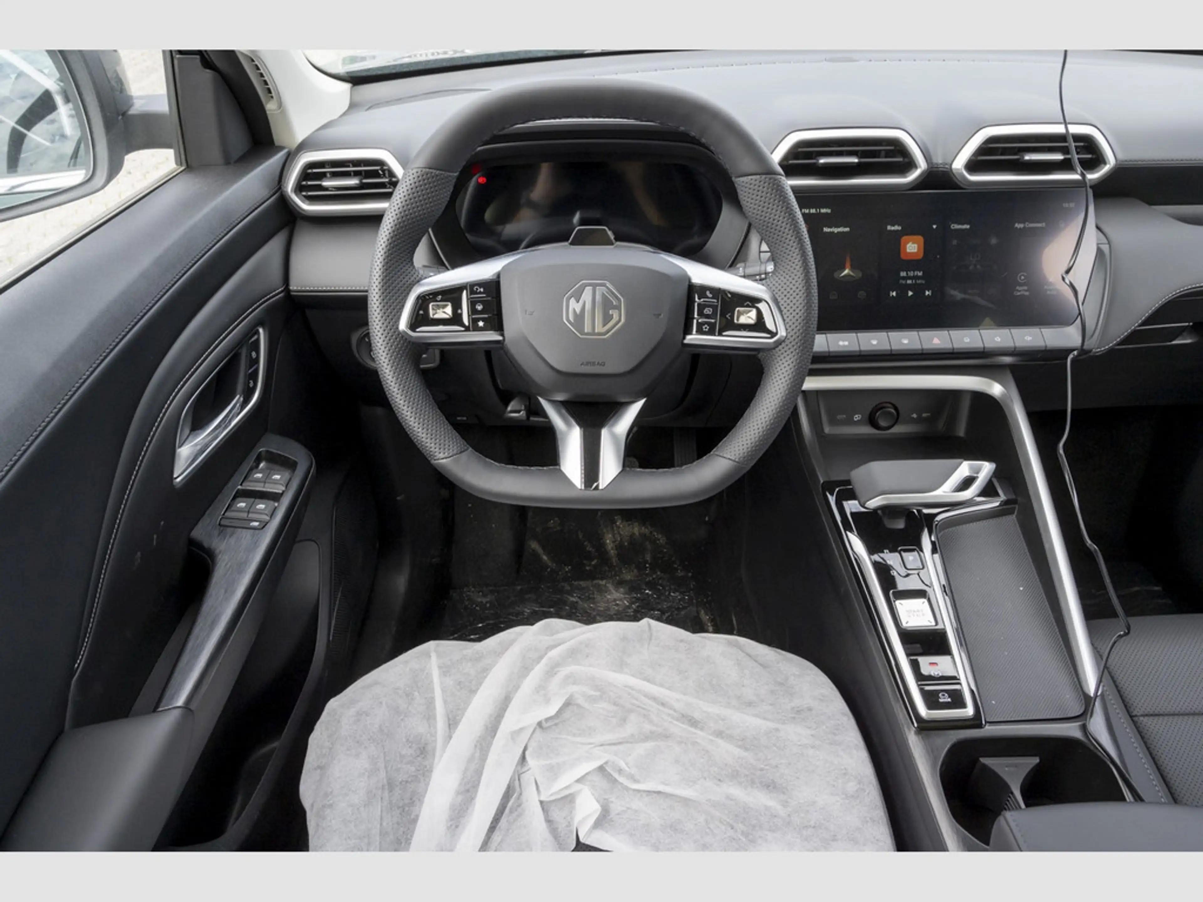 MG ZS Hybrid+ Luxury 145kW inkl. 2000€ Tankguthaben — photo 14