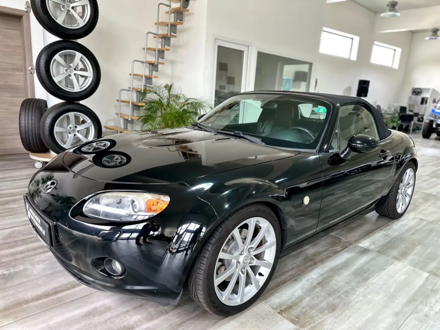 Mazda MX-5 2.0 Expression *SHZ*Leder*Sportfahrwerk* Schwarz - 1