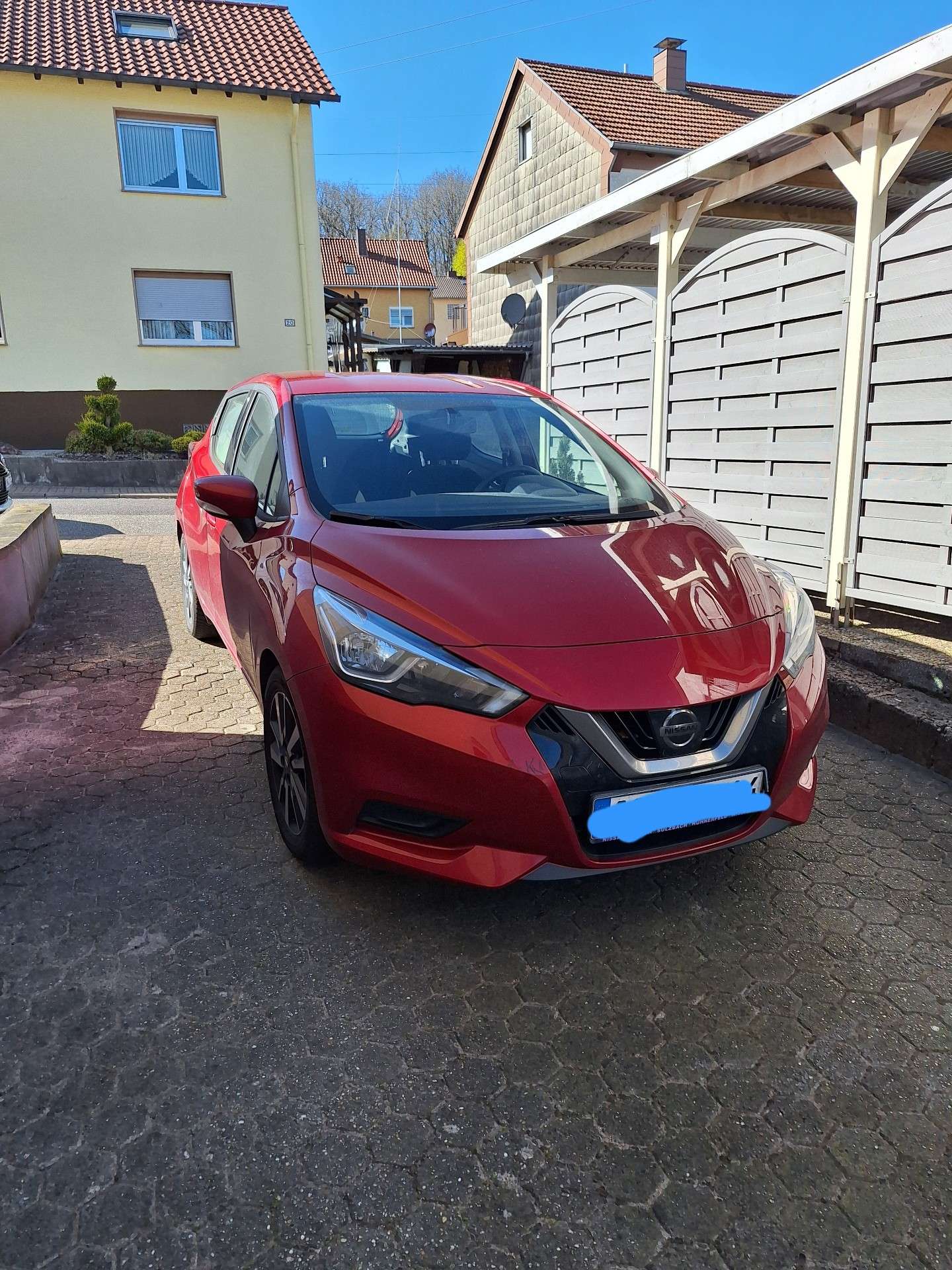 Second hand Nissan Micra 0.9
