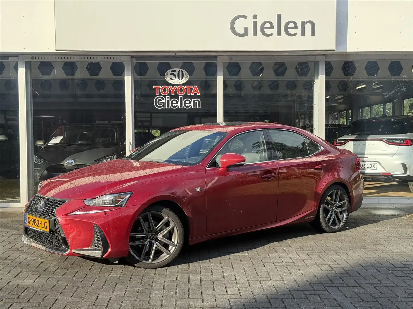 Lexus IS 300 300h F Sport Line | Schuifdak, Leer, Geheugenfunct Rosso - 1