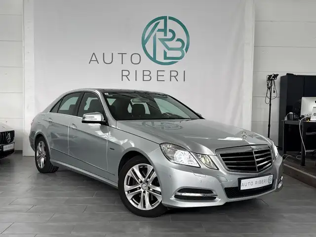 Mercedes-Benz E 350 CDI *4Matic* *Avantgarde* *SHZ* *Panorama*