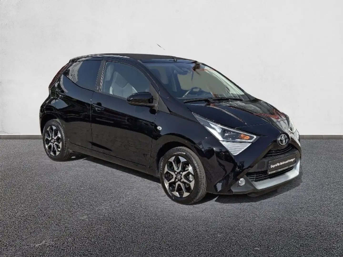 Toyota Aygo X x-play Team Deutschland Zwart - 2