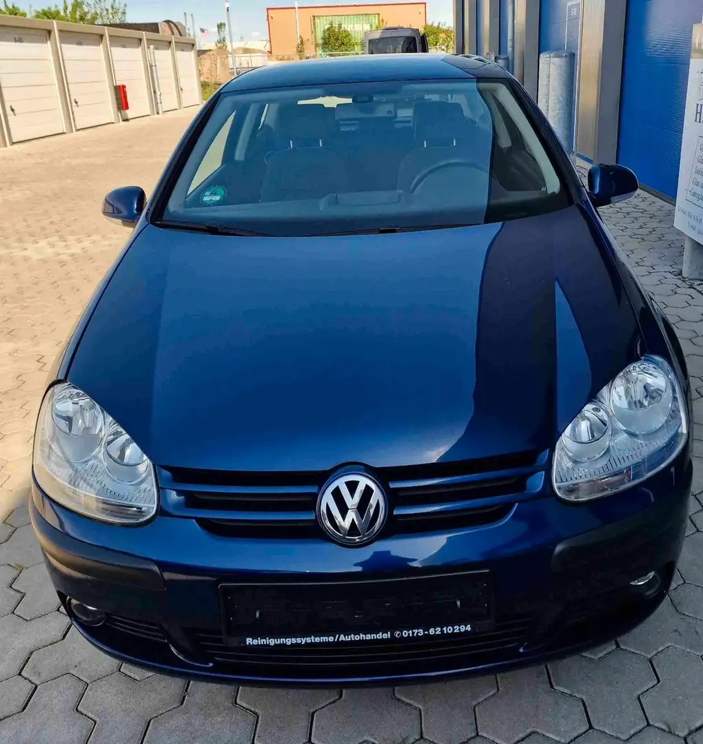 Volkswagen Golf V Lim. Trendline Blau - 2
