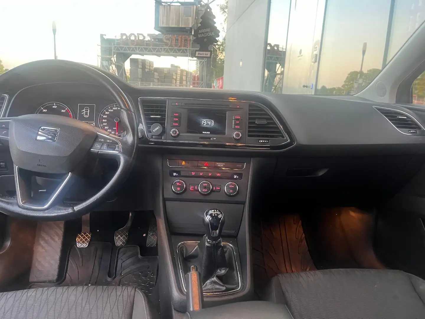 SEAT Leon 1.6 CR TDi Style - 1