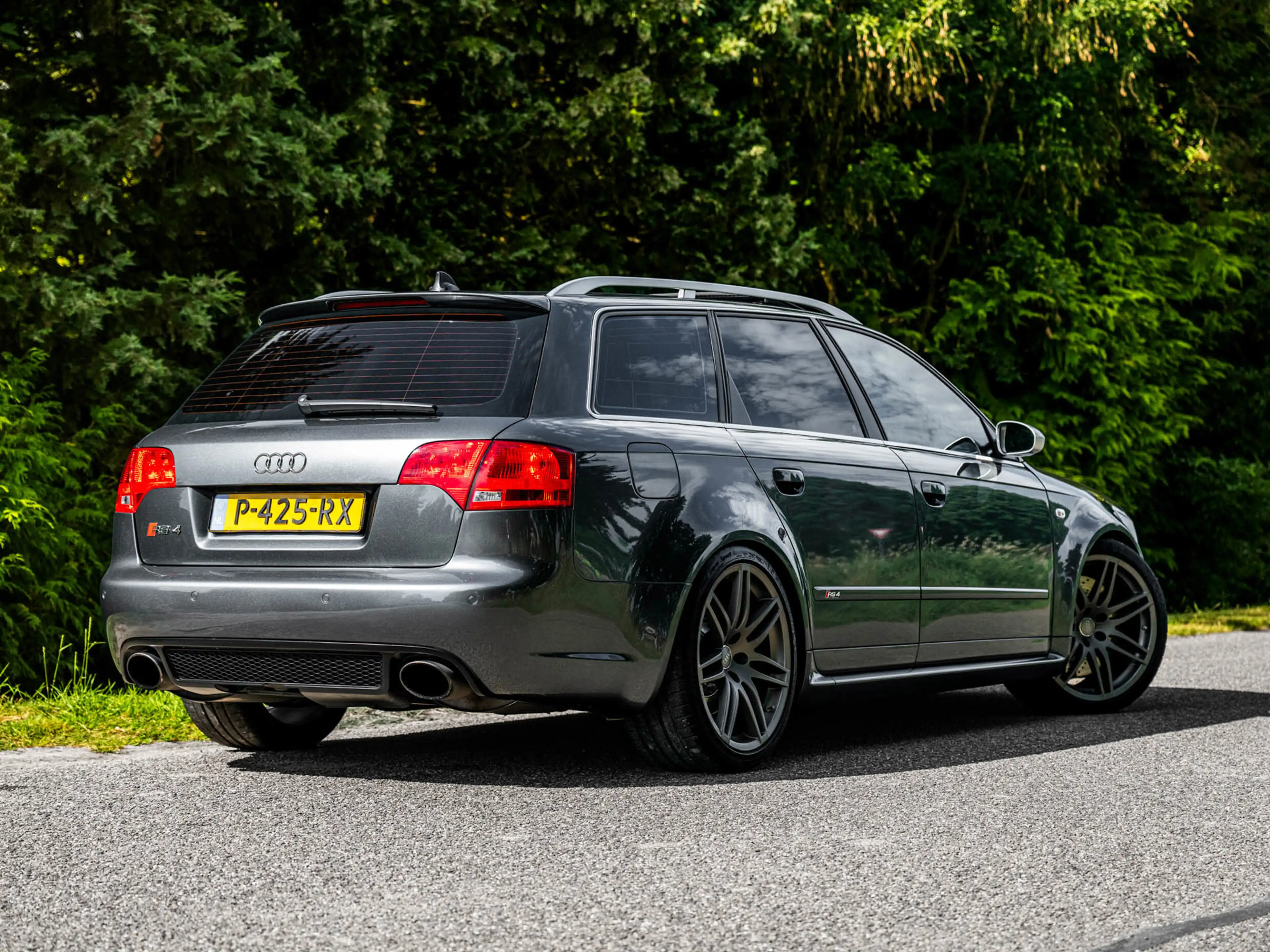 Audi RS4 4.2 V8 Avant Quattro | Collectors Item — photo 2