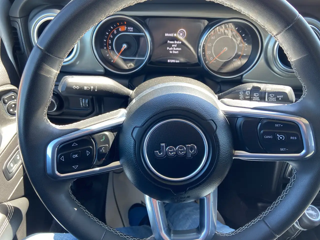 Jeep Wrangler снимка Jeep Wrangler