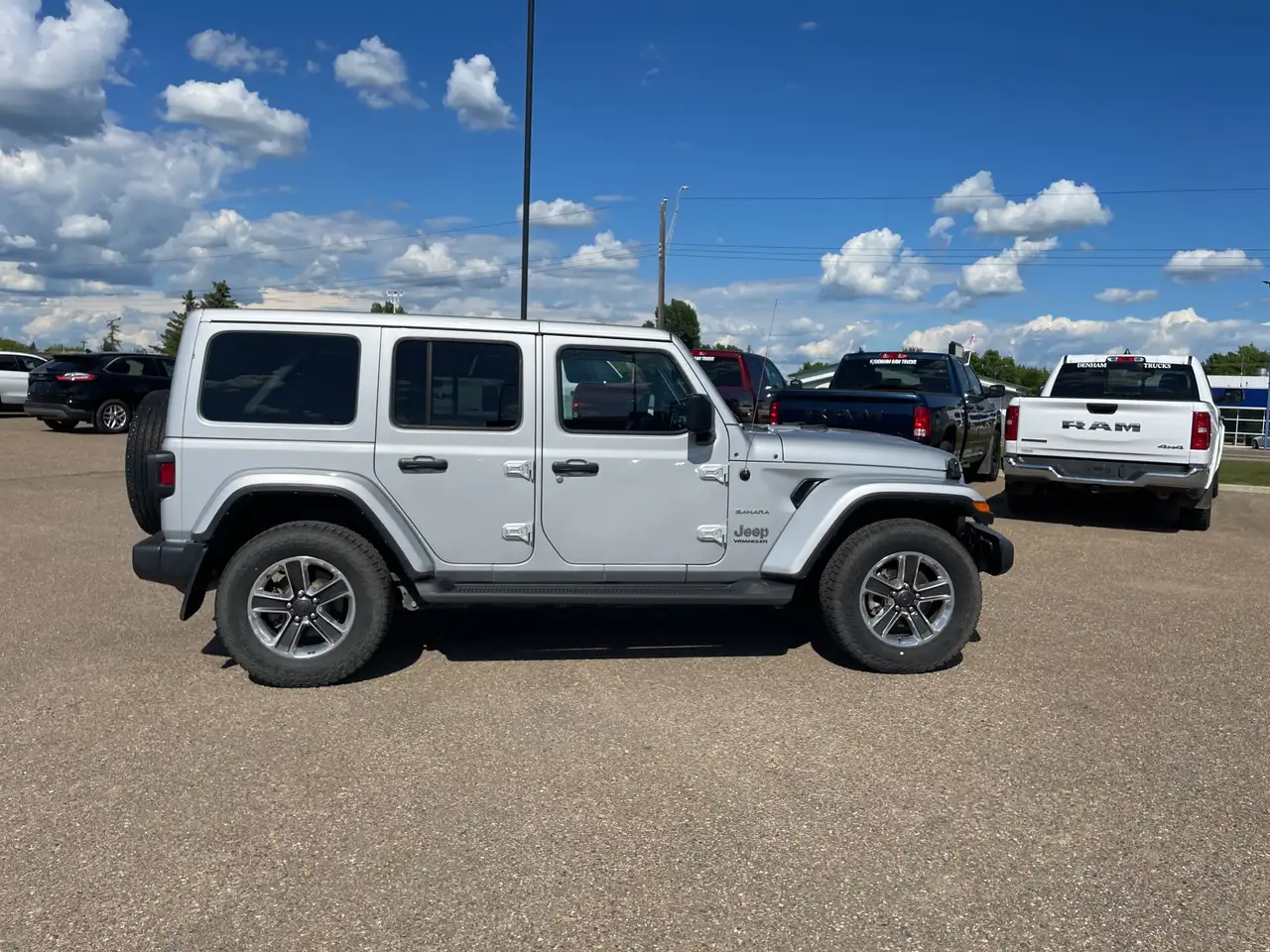 Jeep Wrangler снимка Jeep Wrangler