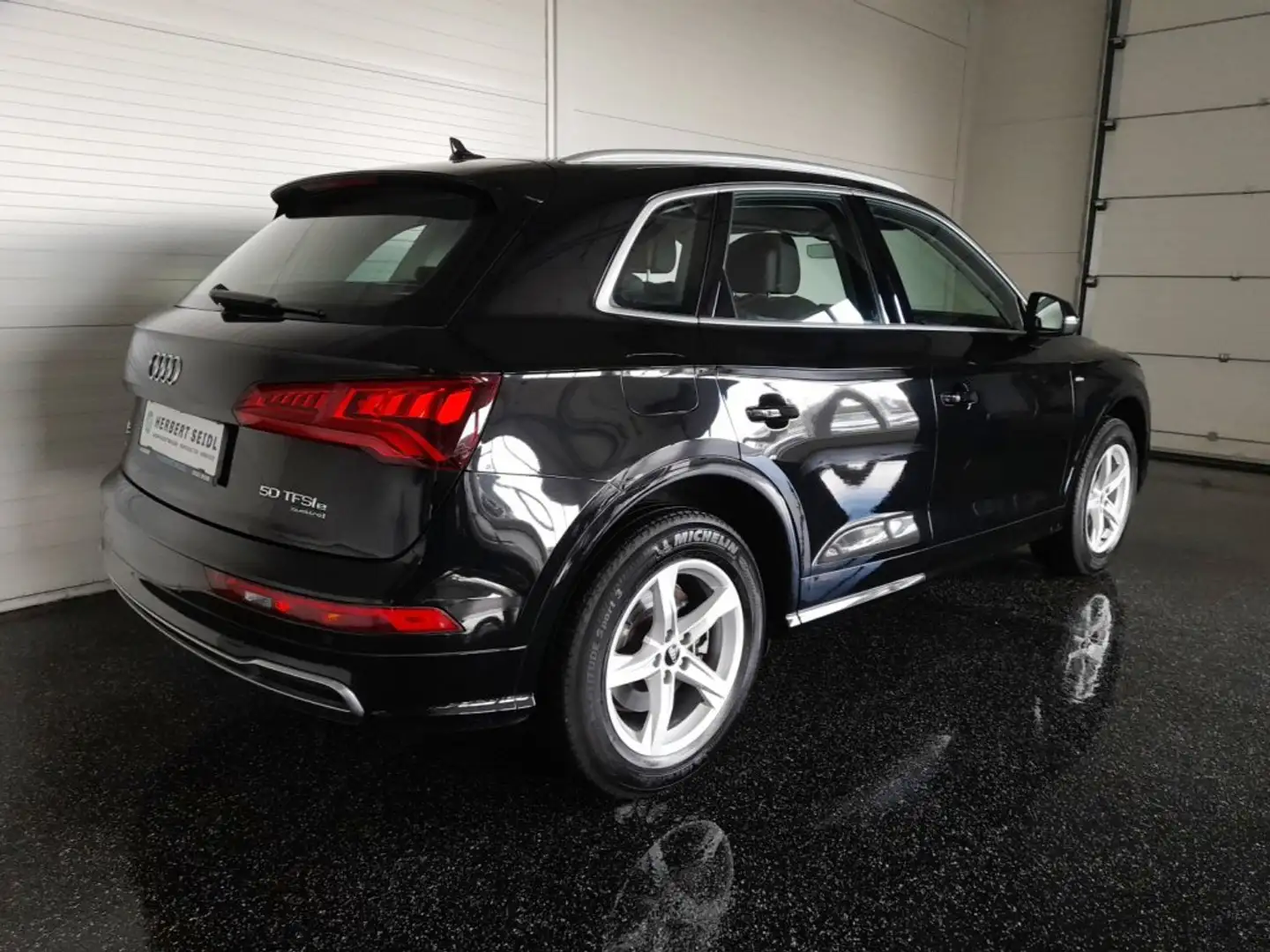 Audi Q5 SPORT 50 TFSI e quattro PHEV S-tr *VOLL-LED + FLA / NAVI / TEILLEDER SPORTSITZE / 3-ZONEN-KLIMA / SITZHZG* Schwarz - 2