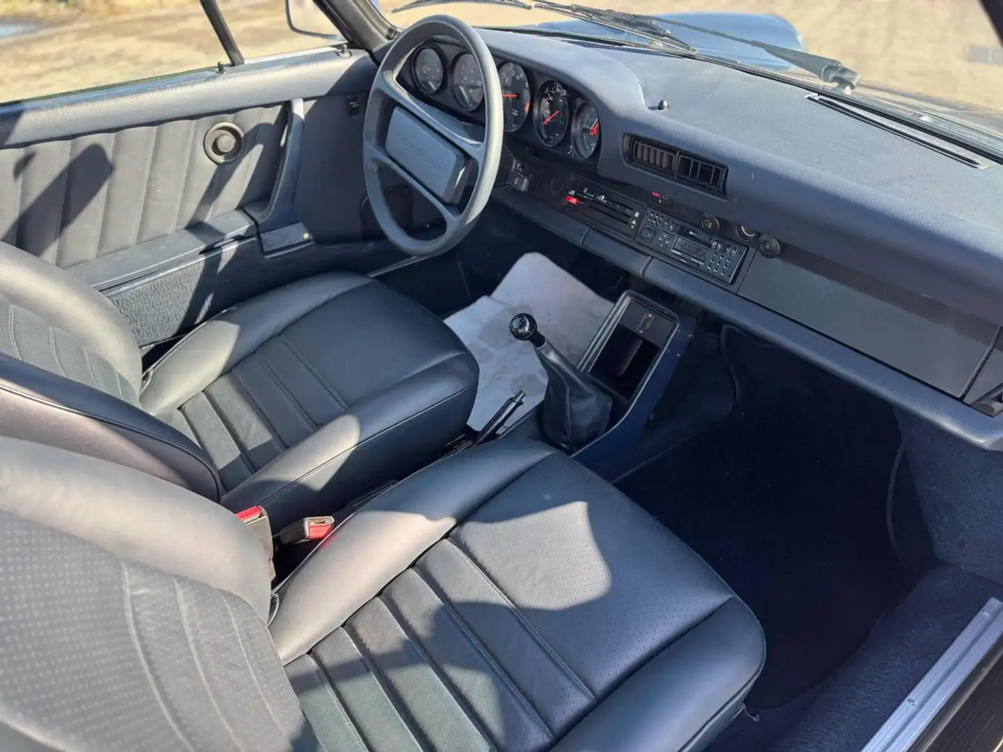 Porsche 911 Carrera 3.2 Cabriolet “TURBO LOOK” Blau - 2